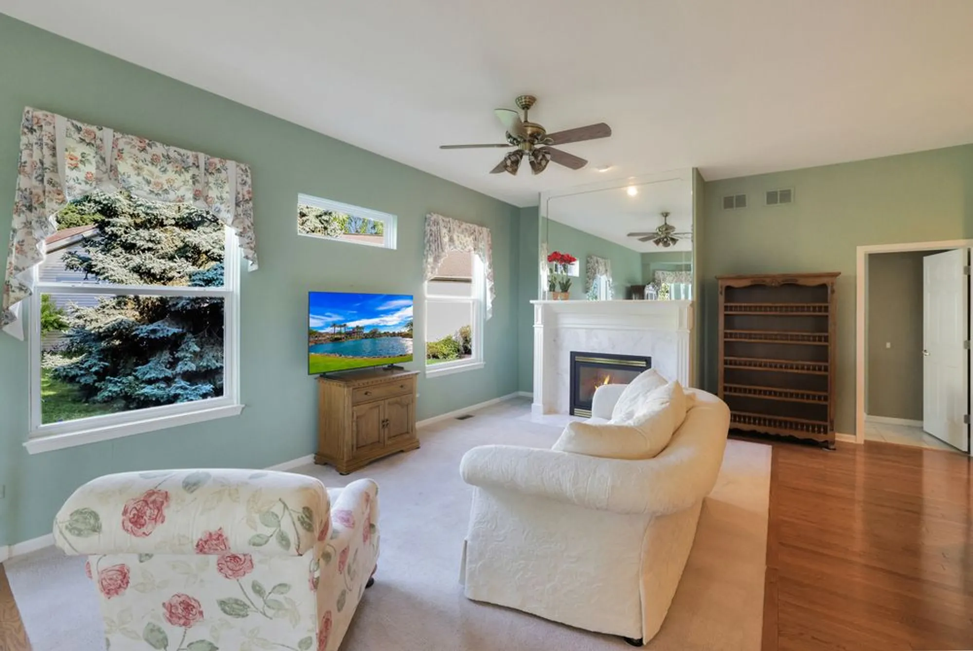 Property Slideshow image 12 of 36 | 12617 mulberry ct, Huntley, IL, 60142