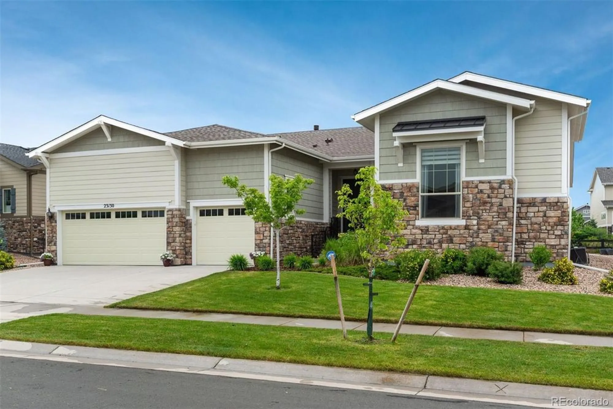 Property Slideshow image 1 of 33 | 23130 e del norte cir, Aurora, CO, 80016