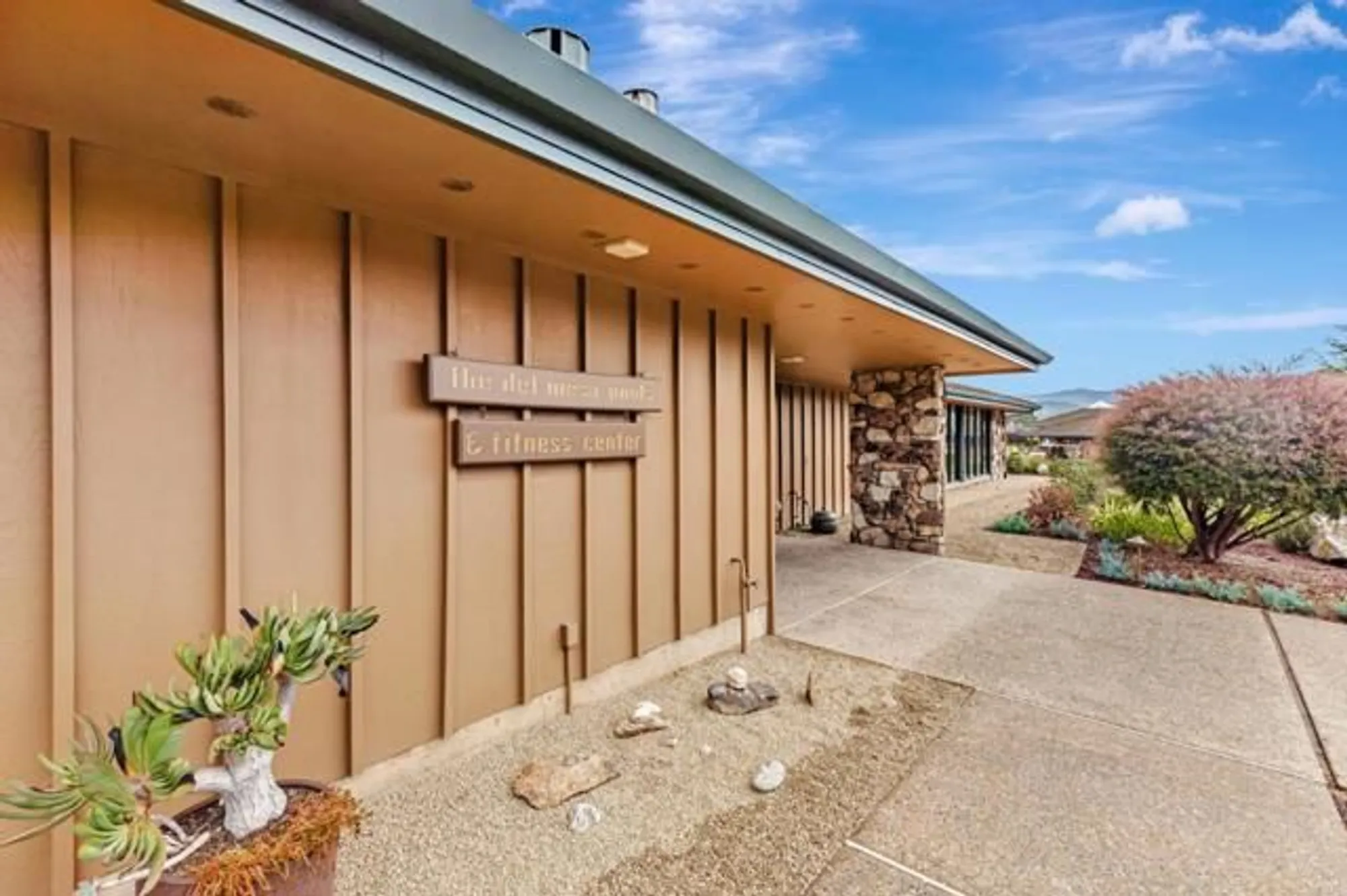 Property Slideshow image 8 of 49 | 31 del mesa carmel, Carmel, CA, 93923