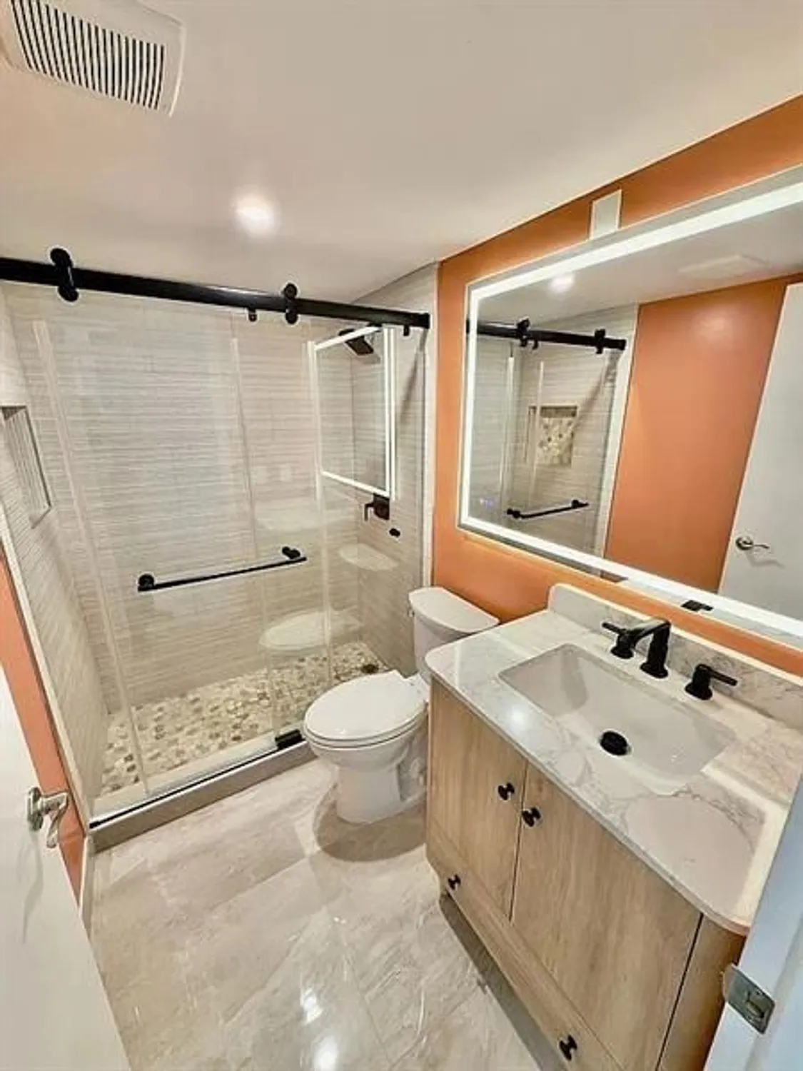 Property Slideshow image 11 of 43 | 3021 guildford b b, Boca Raton, FL, 33434