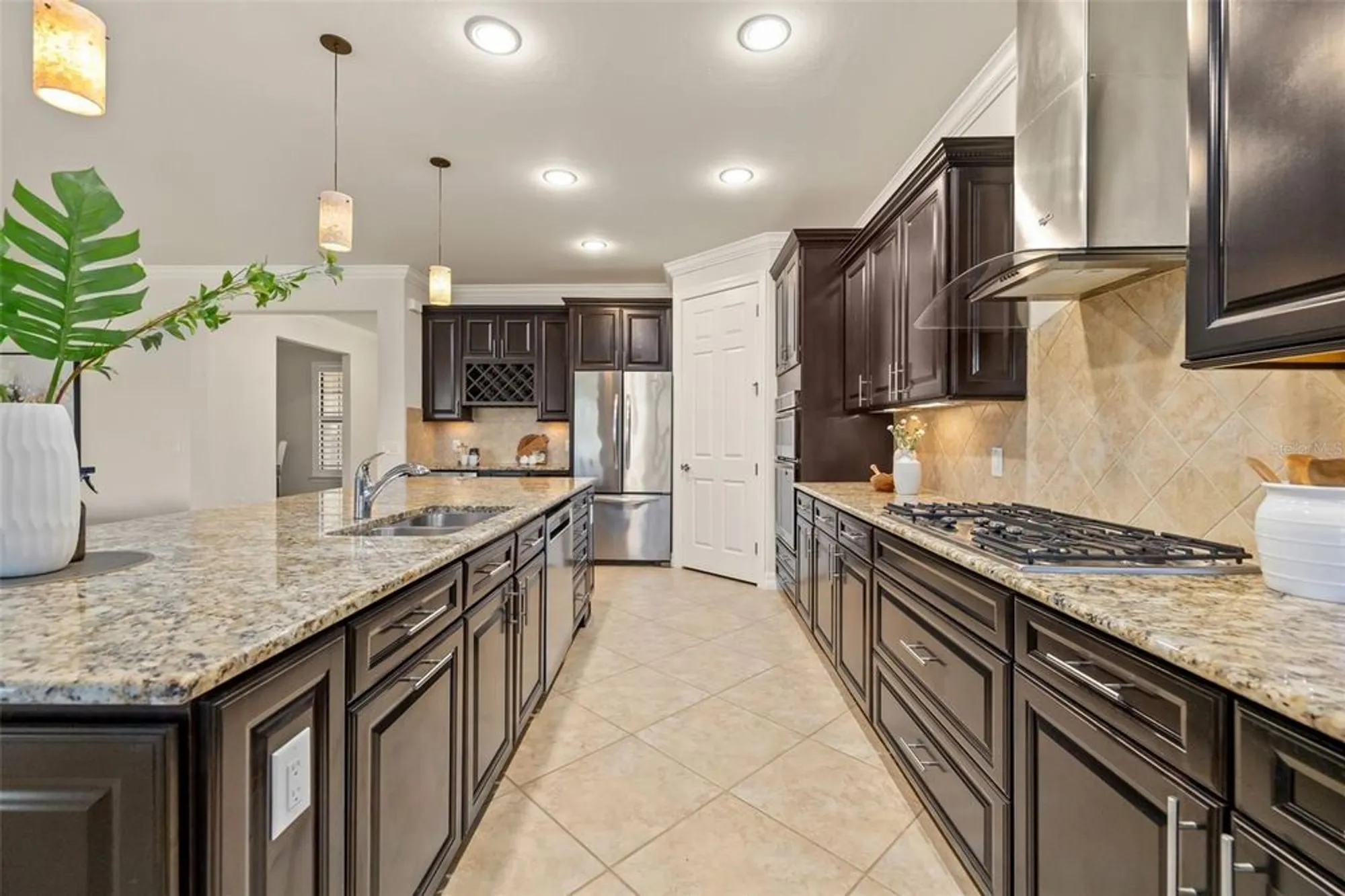 Property Slideshow image 22 of 83 | 11192 whimbrel ln, Sarasota, FL, 34238