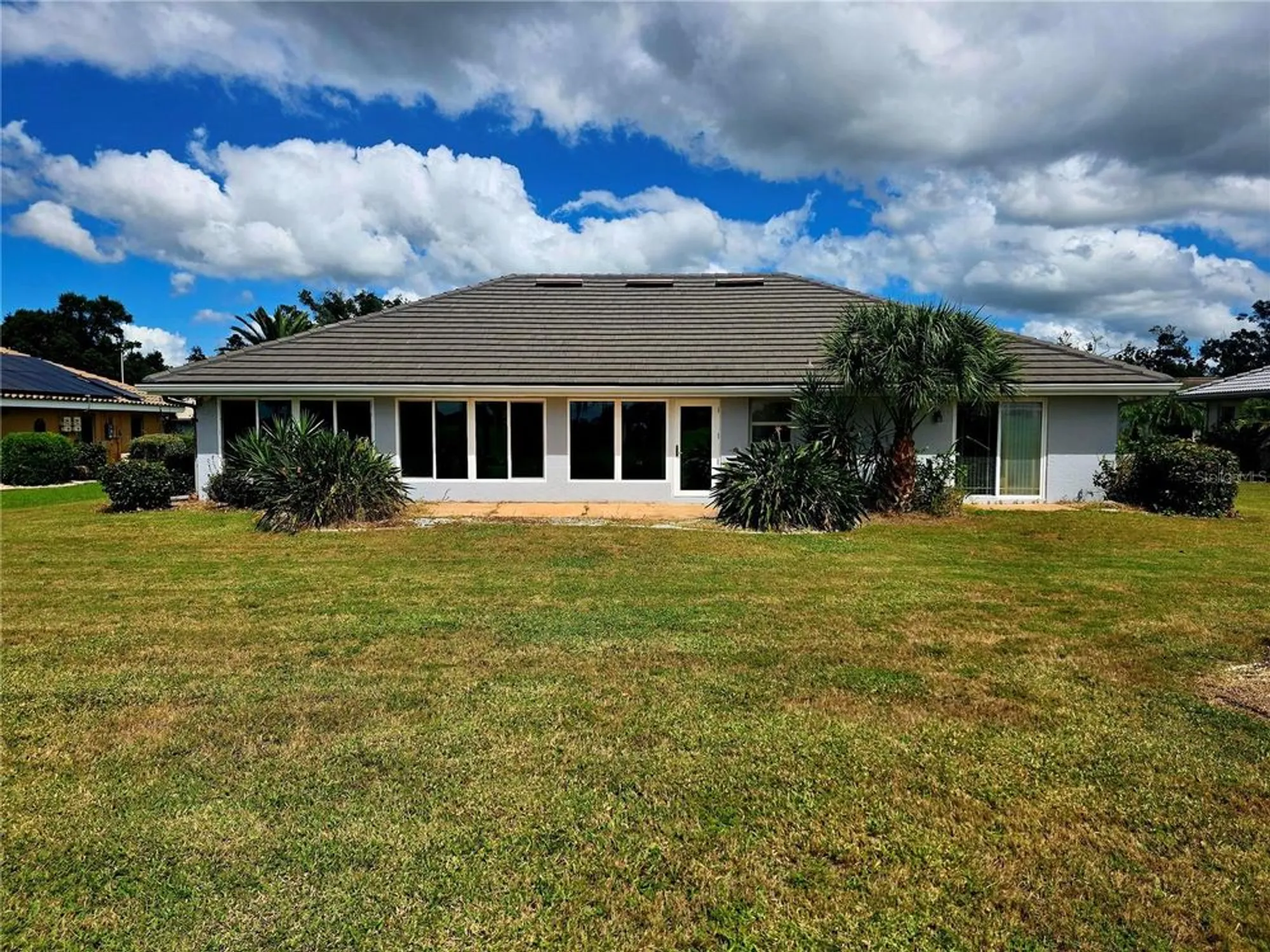 Property Slideshow image 21 of 34 | 1936 new bedford dr, Sun City Center, FL, 33573