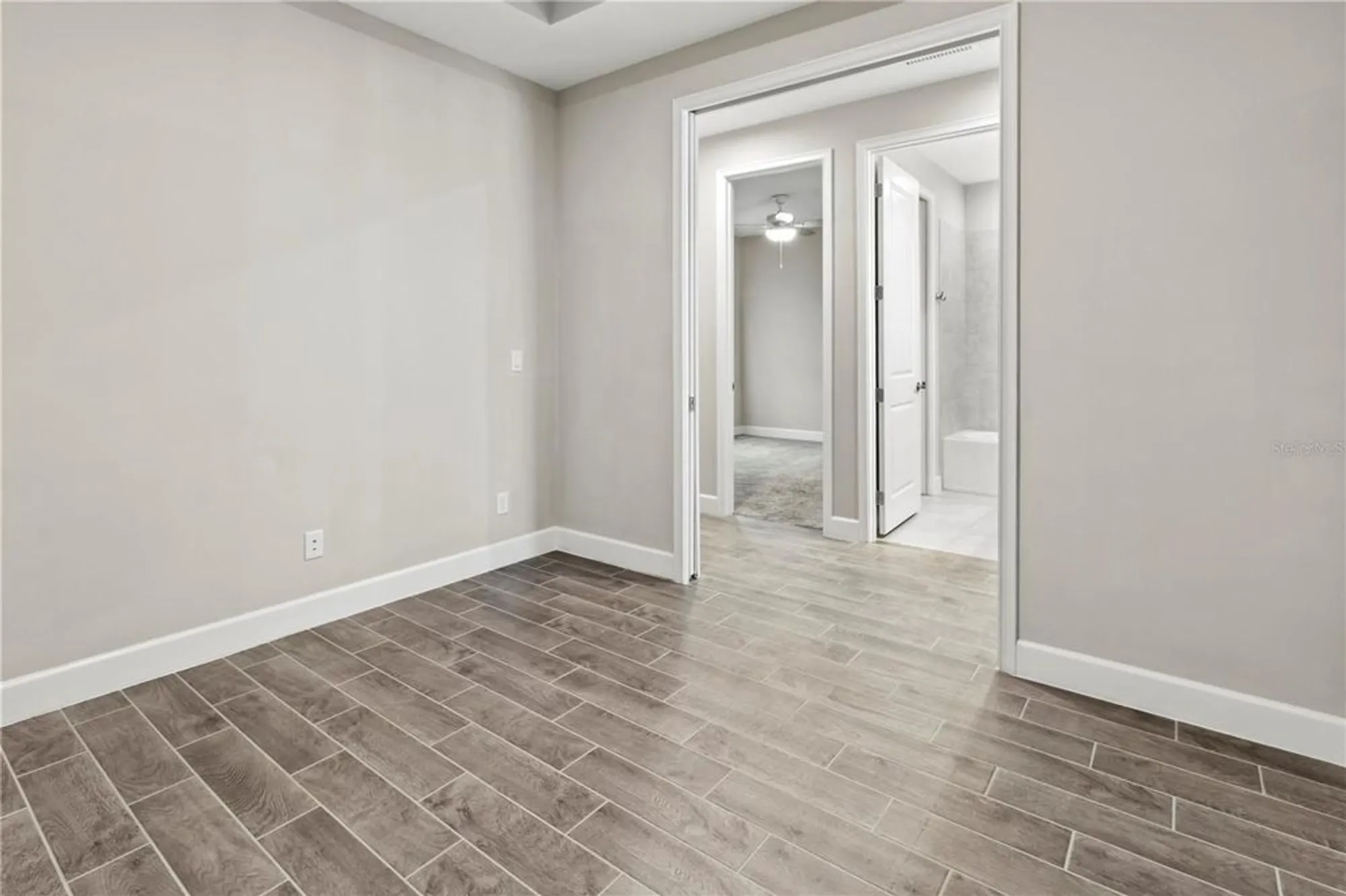 Property Slideshow image 17 of 32 | 6250 plateau ct, Bradenton, FL, 34203