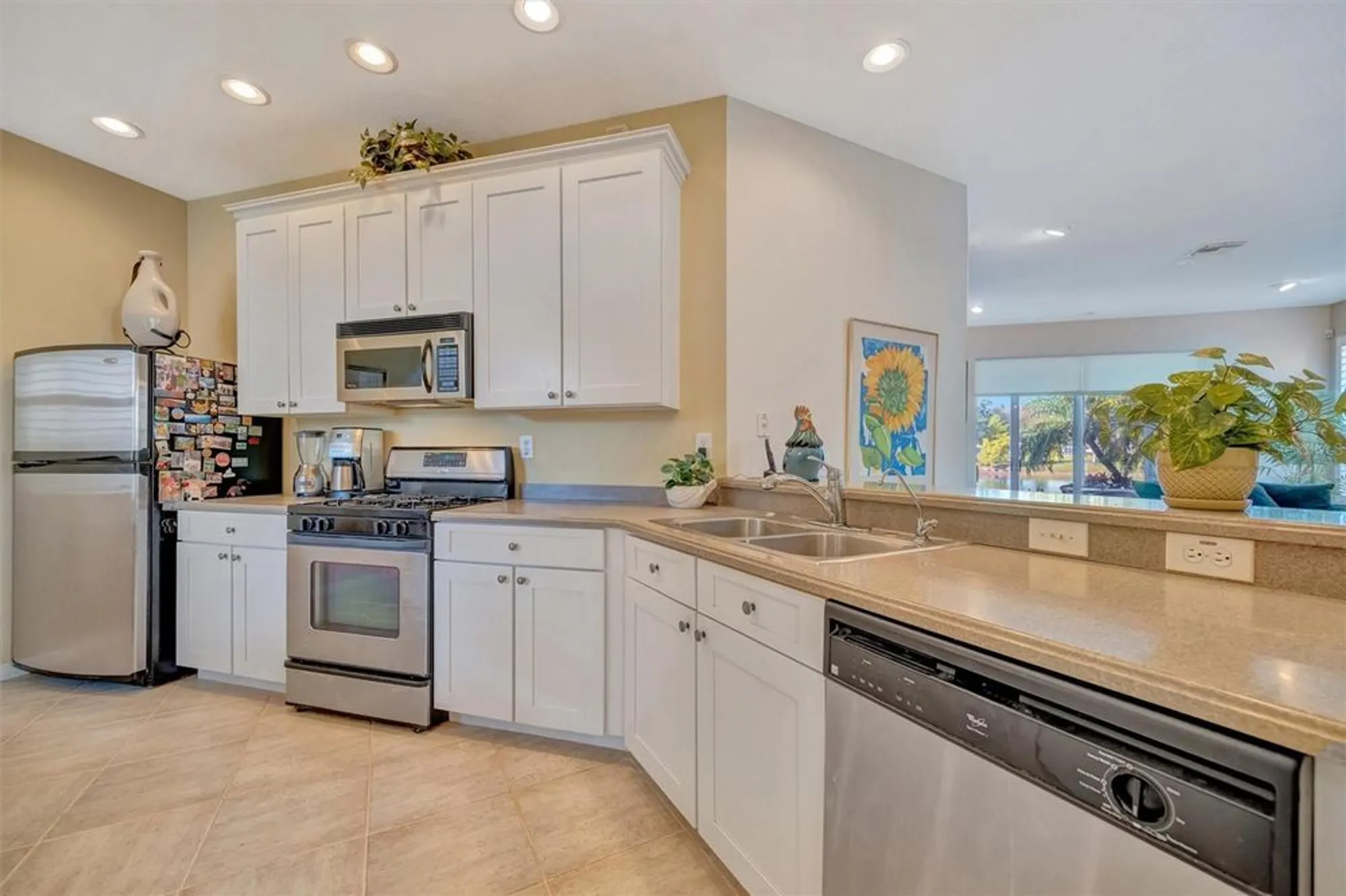 Property Slideshow image 8 of 37 | 4265 cascade falls dr, Sarasota, FL, 34243