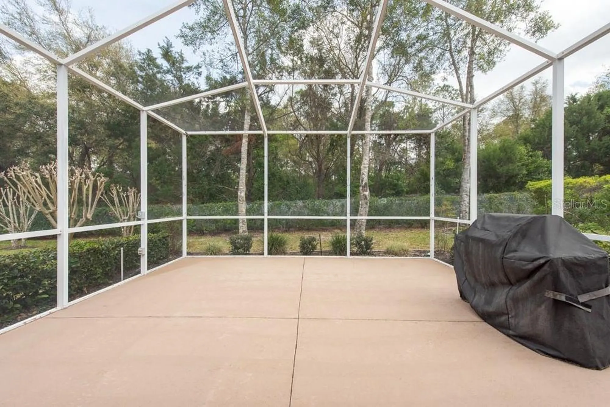 Property Slideshow image 28 of 47 | 5664 legend hills ln, Spring Hill, FL, 34609