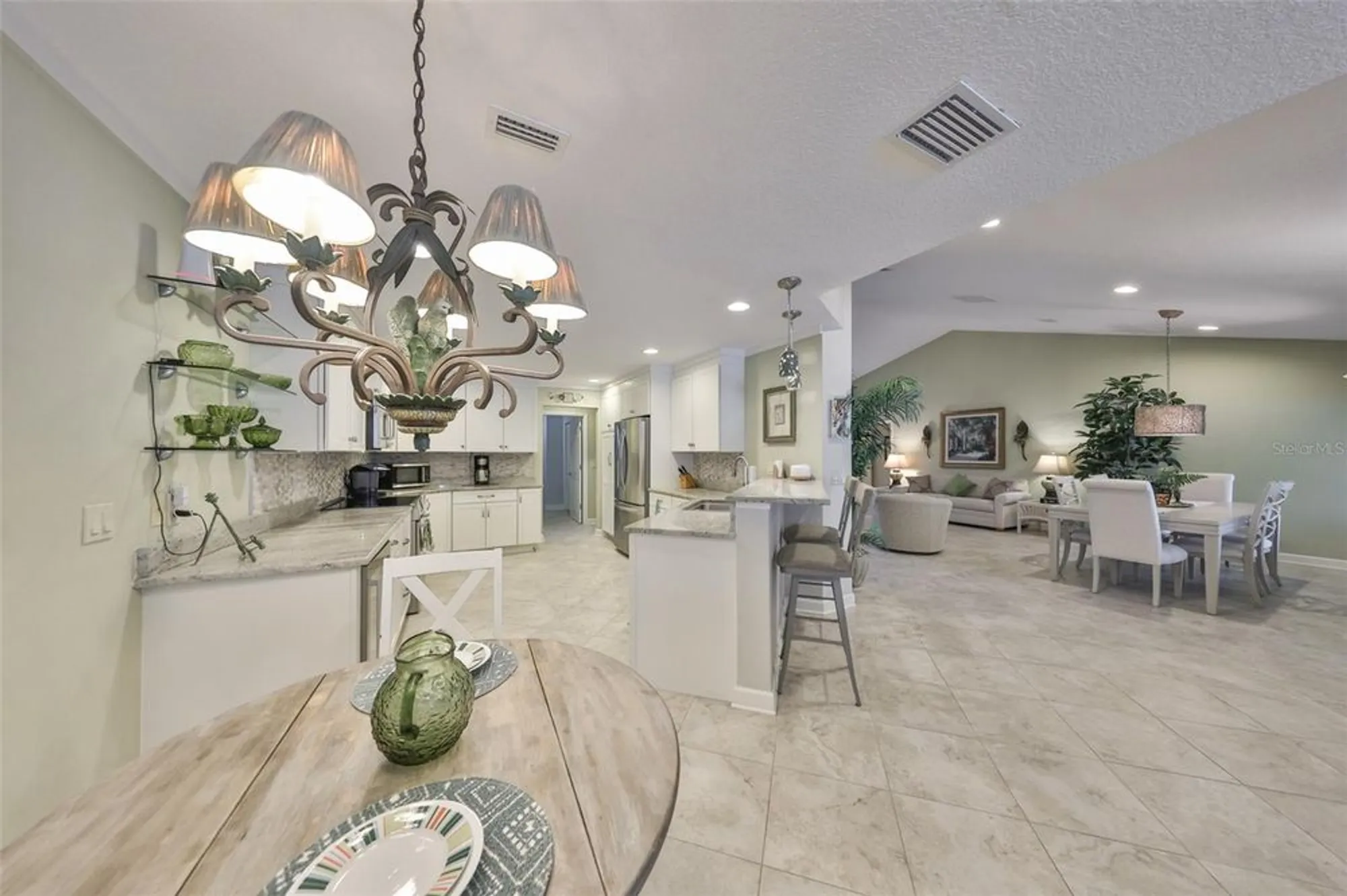 Property Slideshow image 23 of 59 | 1928 east view dr, Sun City Center, FL, 33573