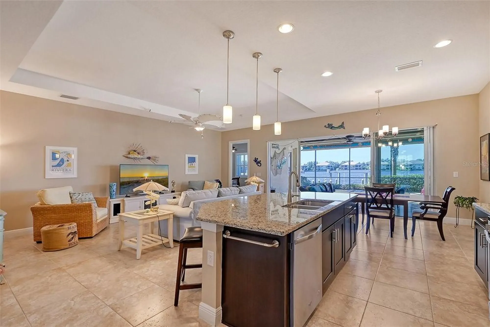 Property Slideshow image 13 of 100 | 1014 overlook ct, Bradenton, FL, 34208