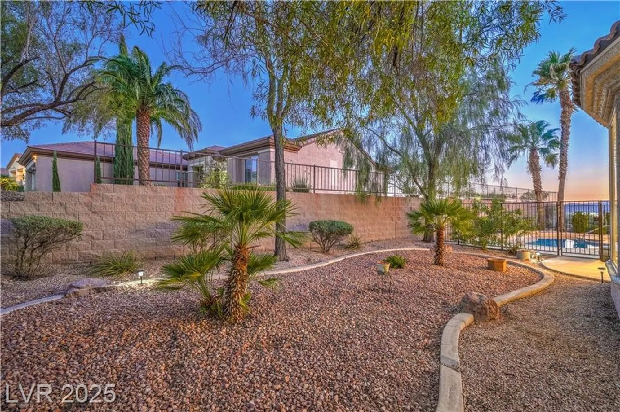 Property Slideshow image 41 of 65 | 2170 peyten park st, Henderson, NV, 89052