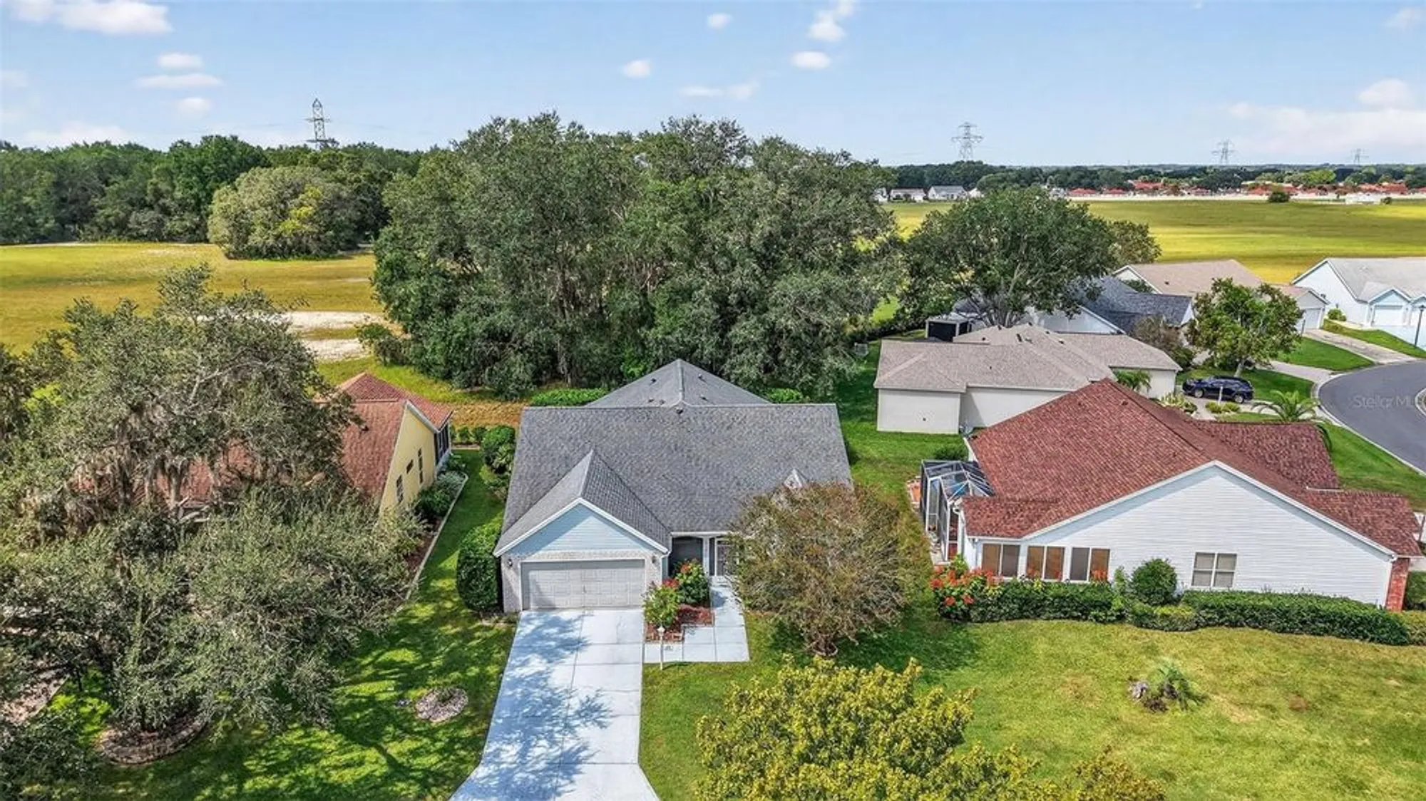 Property Slideshow image 2 of 35 | 318 del mar dr, The Villages, FL, 32159