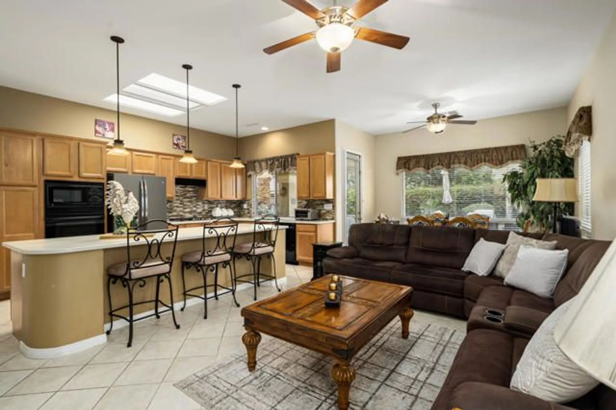 Property Slideshow image 16 of 47 | 35707 stonebriar dr, Palm Desert, CA, 92211