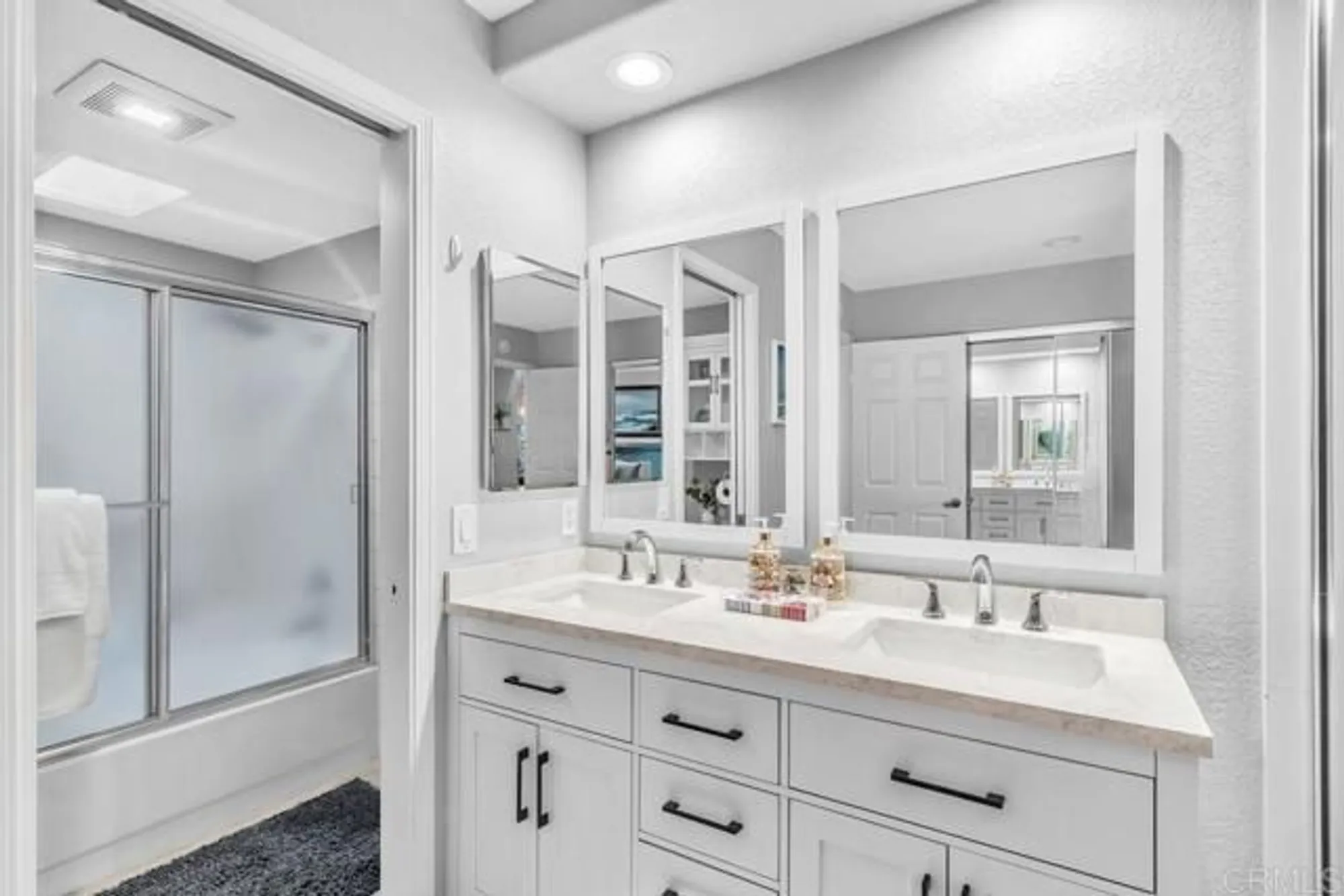 Property Slideshow image 28 of 42 | 4169 rhodes way, Oceanside, CA, 92056