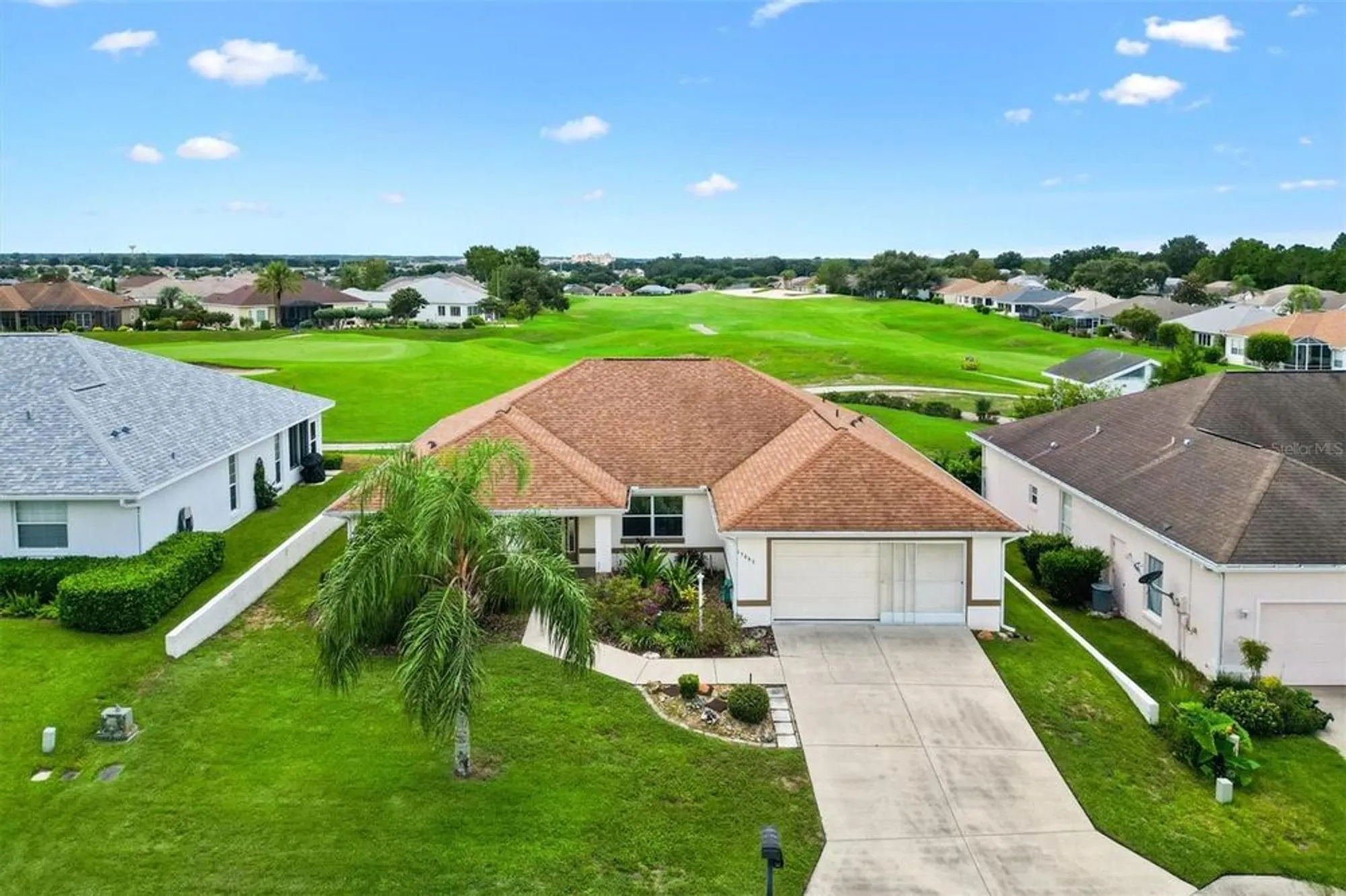 Property Slideshow image 1 of 43 | 17083 se 115th terrace rd, Summerfield, FL, 34491