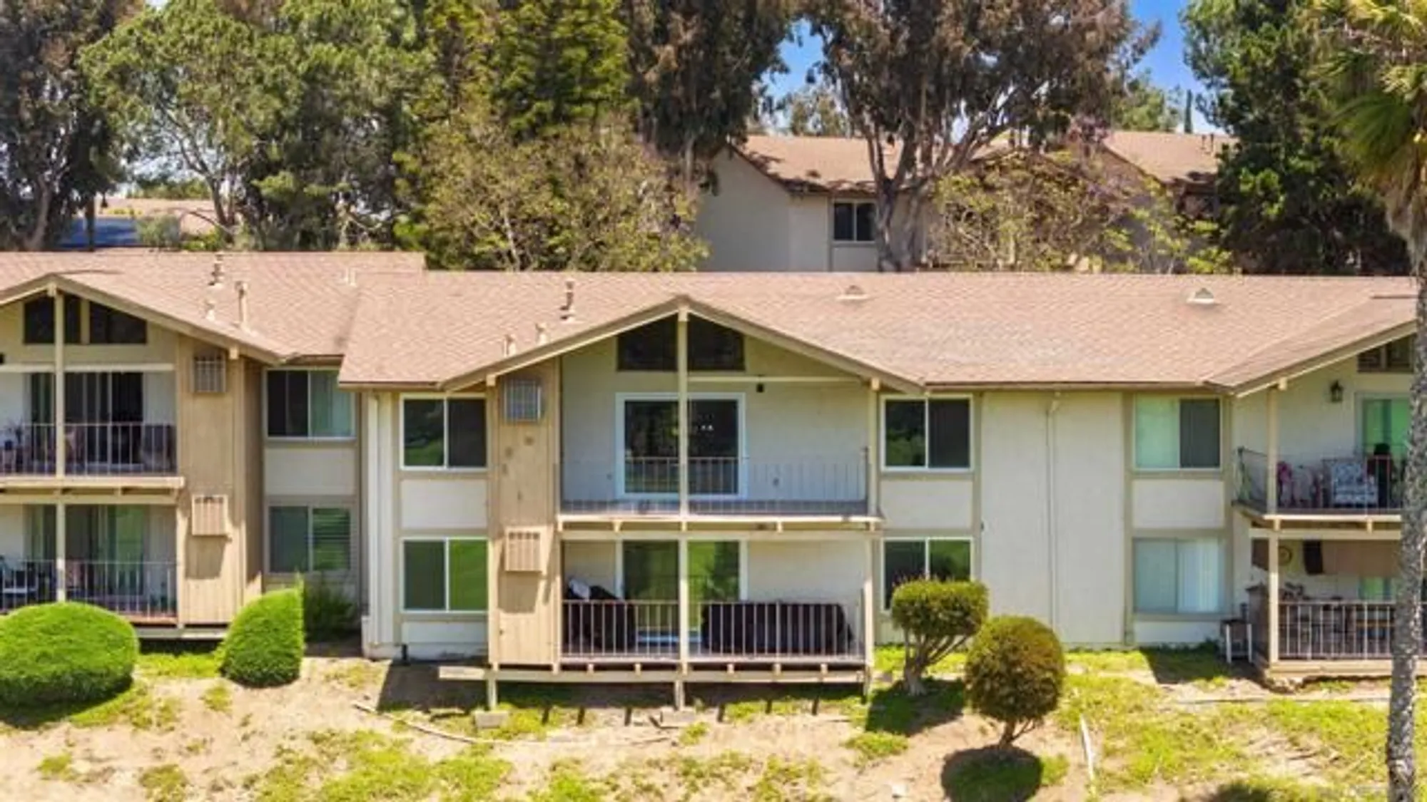 Property Slideshow image 38 of 50 | 1940 fairway circle dr, San Marcos, CA, 92078