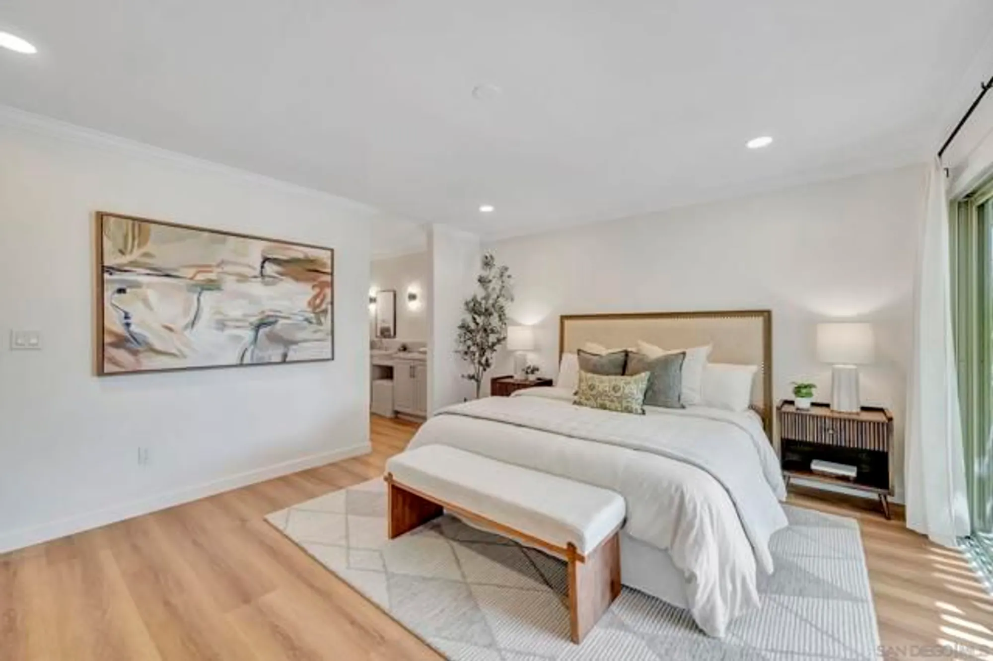 Property Slideshow image 24 of 49 | 12880 circulo dardo, San Diego, CA, 92128