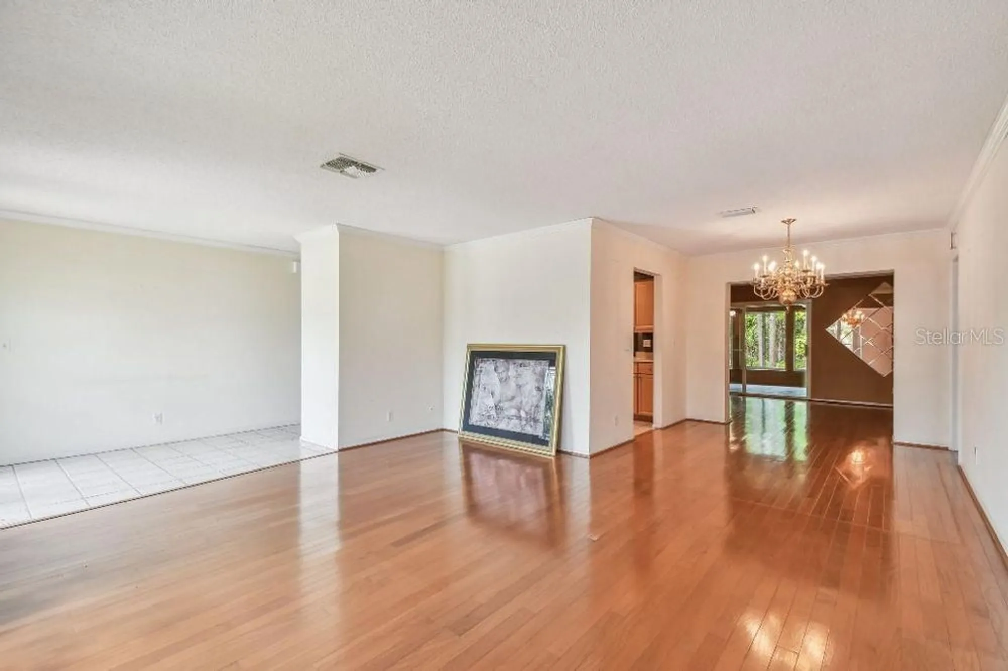 Property Slideshow image 10 of 60 | 916 mainsail way, Palm Harbor, FL, 34685