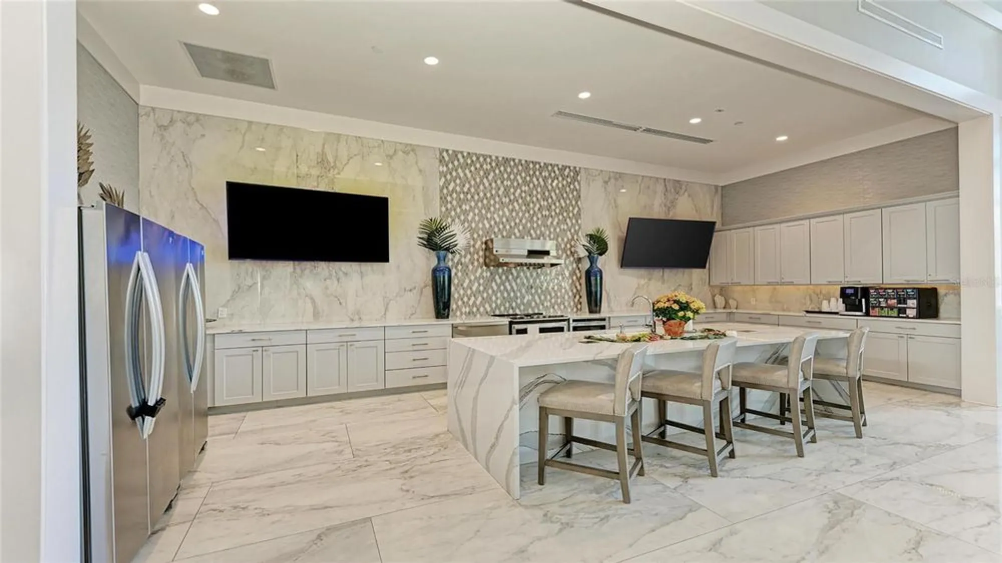 Property Slideshow image 36 of 47 | 18340 rockport pl, Lakewood Ranch, FL, 34211