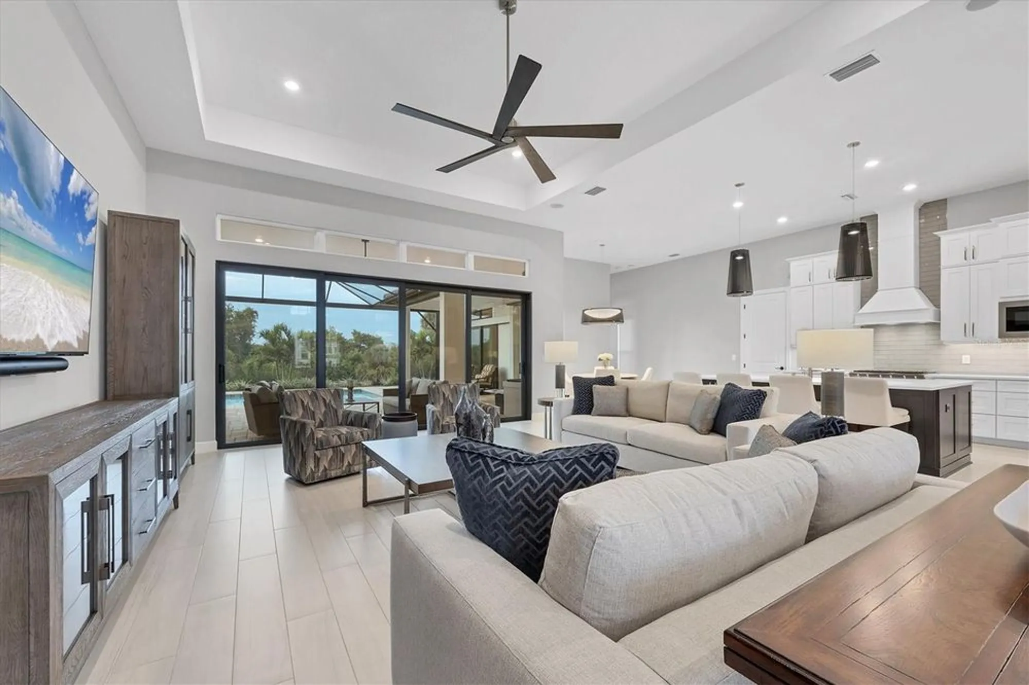 Property Slideshow image 6 of 66 | 15107 derna ter, Lakewood Ranch, FL, 34211
