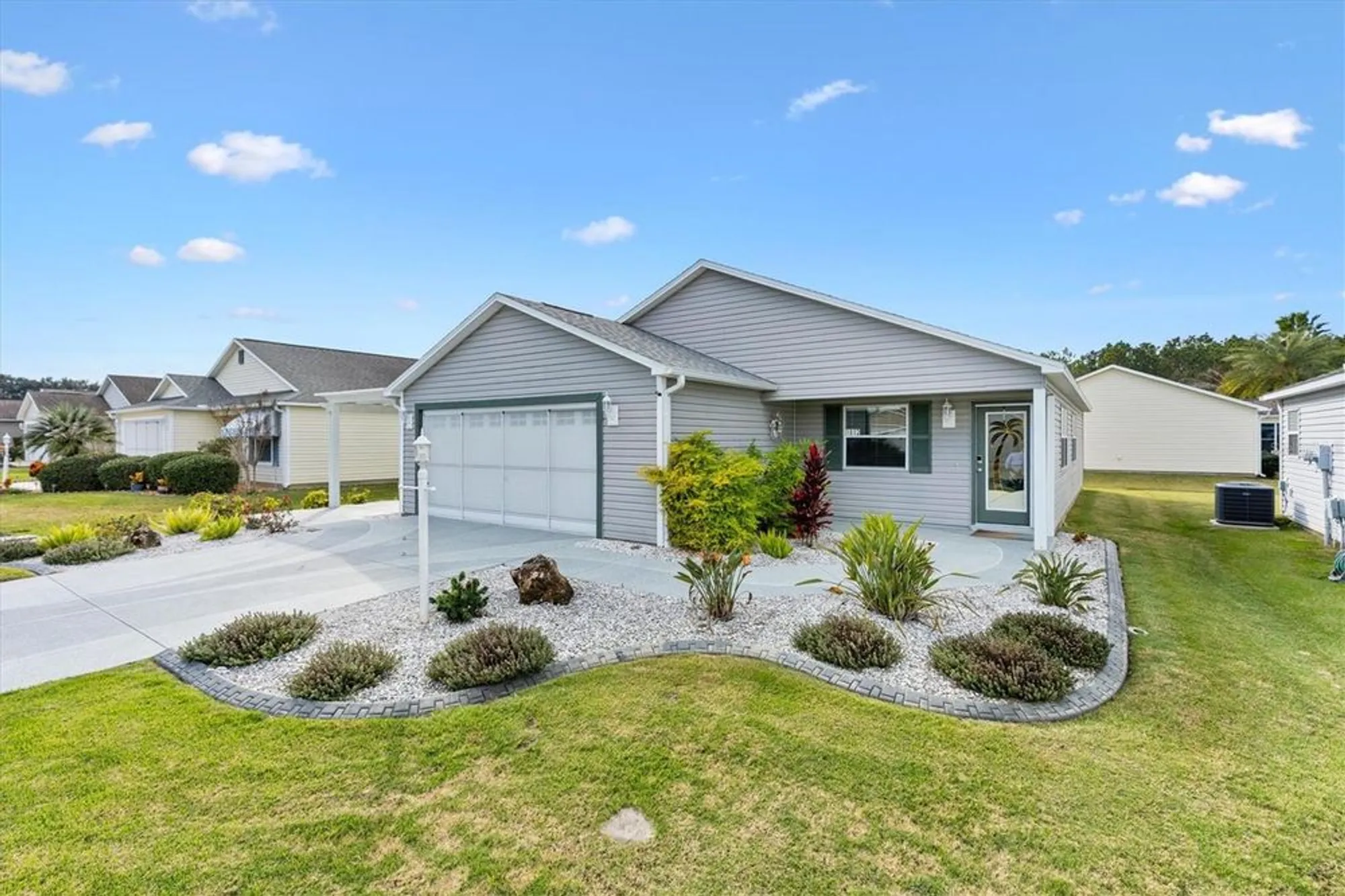 Property Slideshow image 3 of 25 | 1812 chancey way, The Villages, FL, 32162