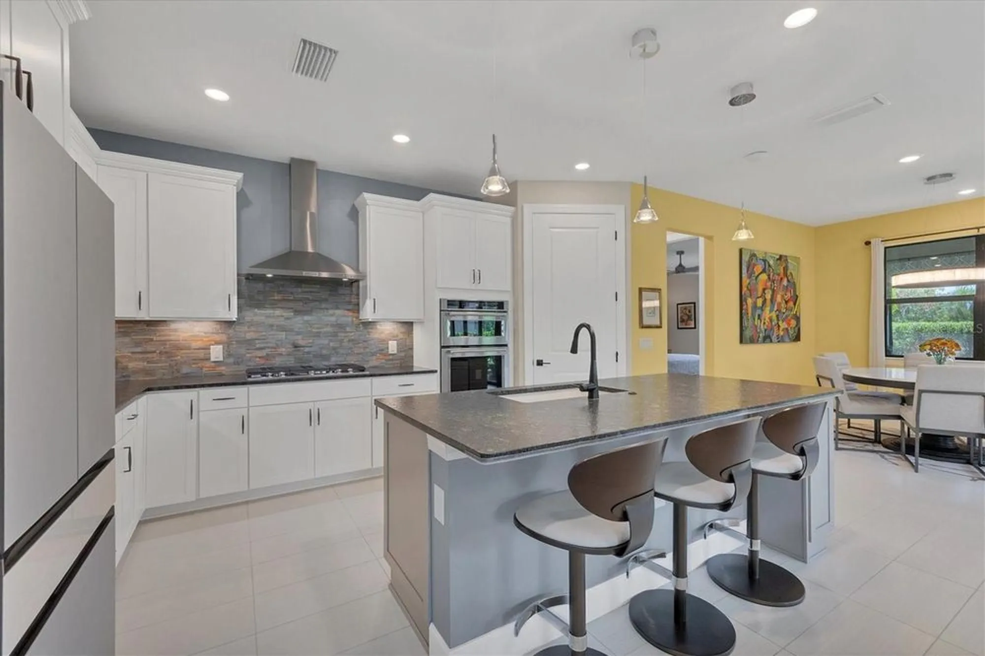 Property Slideshow image 15 of 73 | 17546 northwood pl, Bradenton, FL, 34202