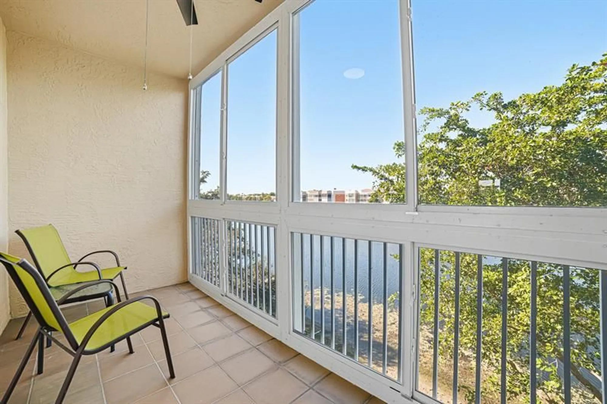 Property Slideshow image 24 of 44 | 7739 southampton ter 411, Tamarac, FL, 33321