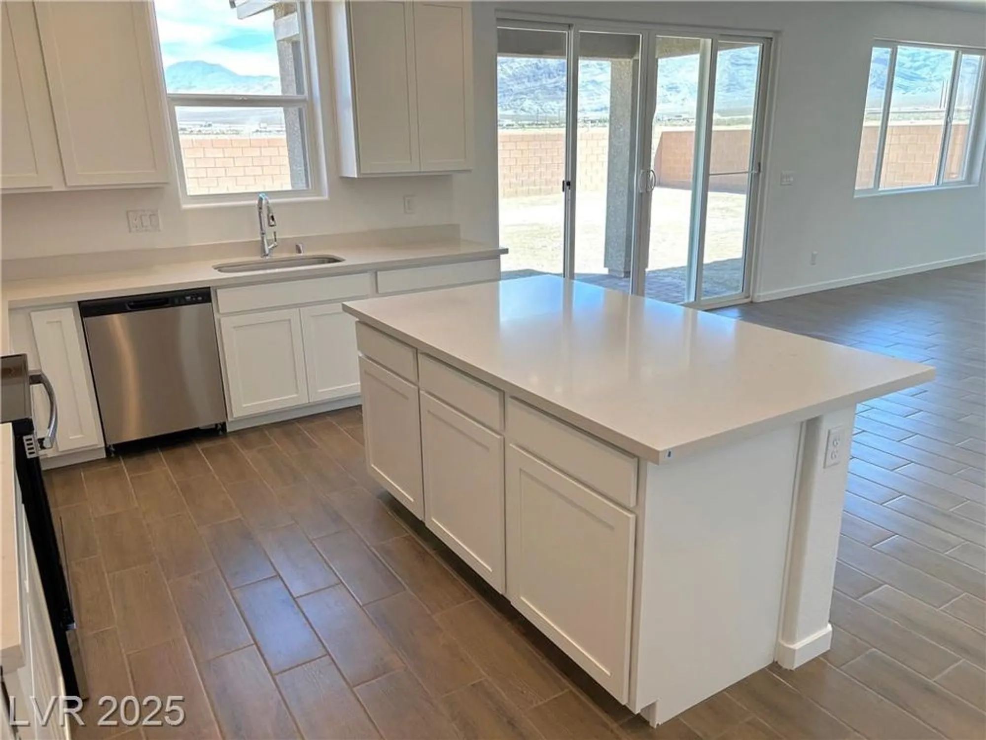 Property Slideshow image 16 of 30 | 5688 e badlands ln, Pahrump, NV, 89061