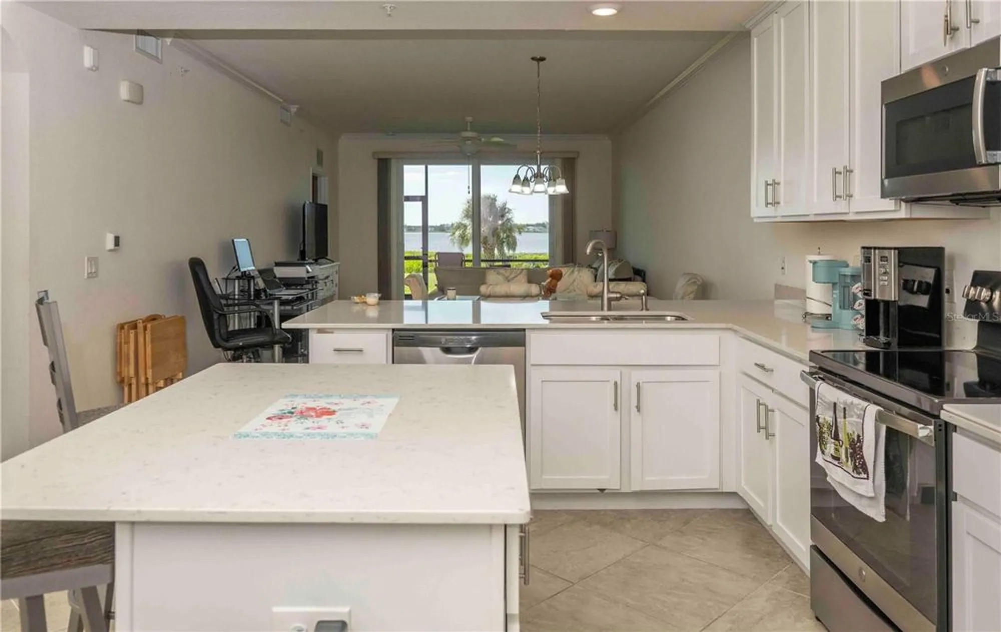 Property Slideshow image 14 of 38 | 1030 tidewater shores loop unit 105, Bradenton, FL, 34208