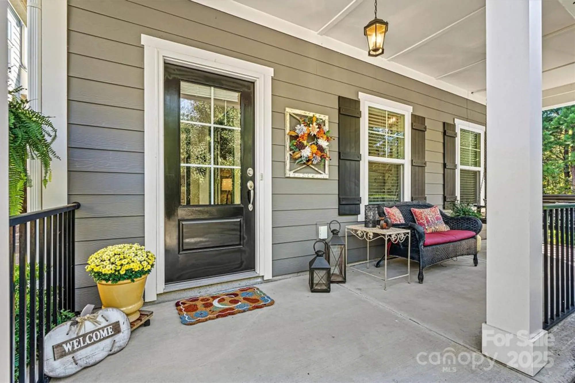 Property Slideshow image 4 of 35 | 7520 fairway villa cir, Denver, NC, 28037