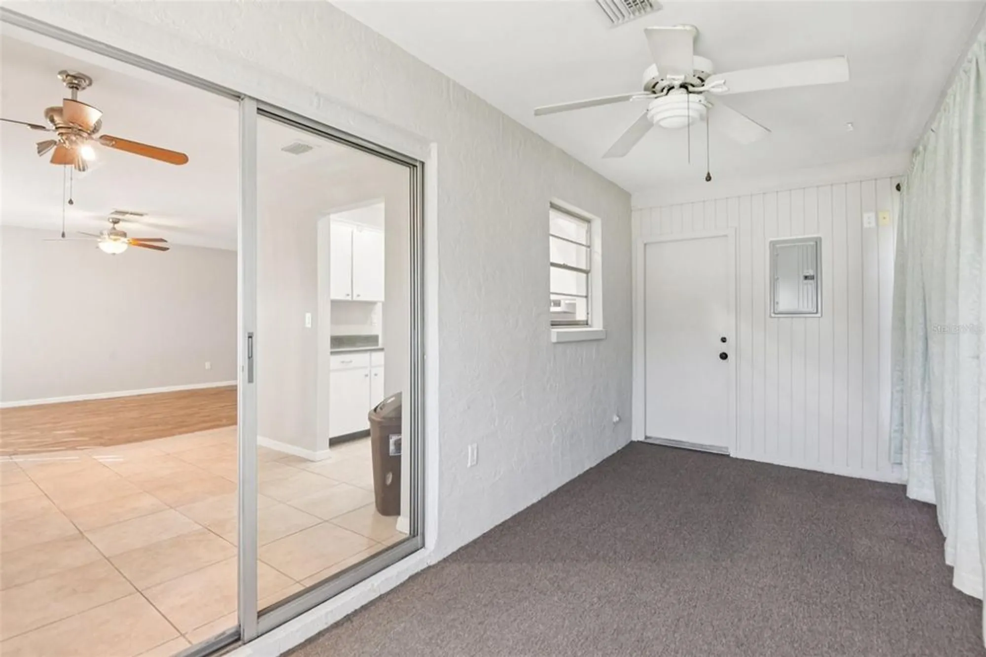 Property Slideshow image 27 of 63 | 2304 glenmore cir 327, Sun City Center, FL, 33573