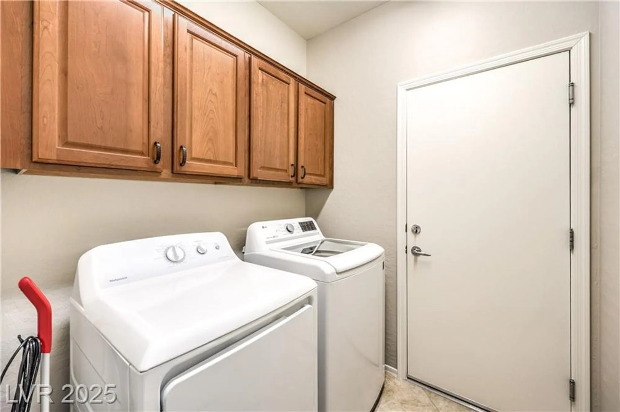 Property Slideshow image 22 of 44 | 7617 fieldfare dr, North Las Vegas, NV, 89084