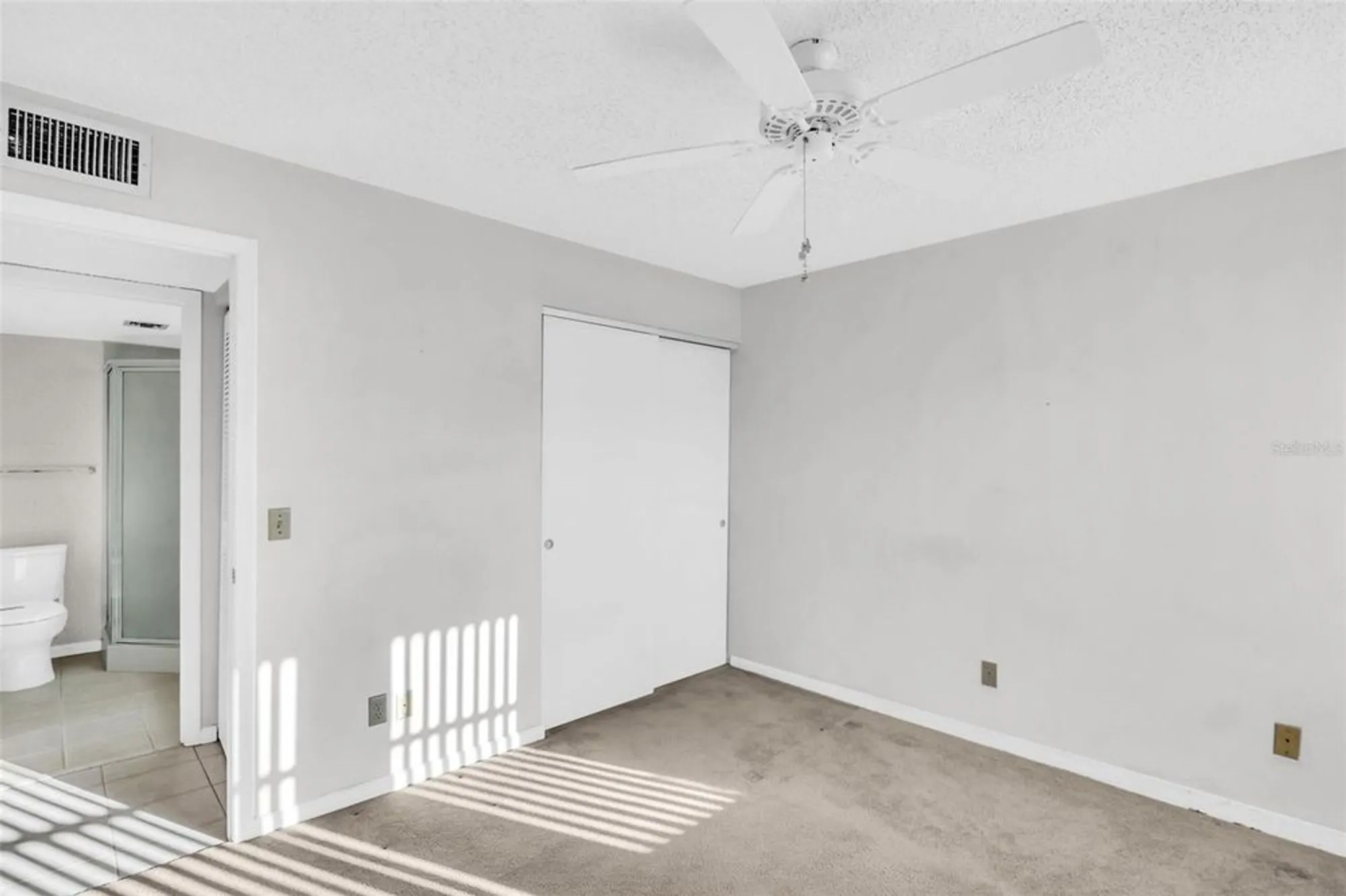 Property Slideshow image 20 of 37 | 11945 143rd st 7121, Largo, FL, 33774