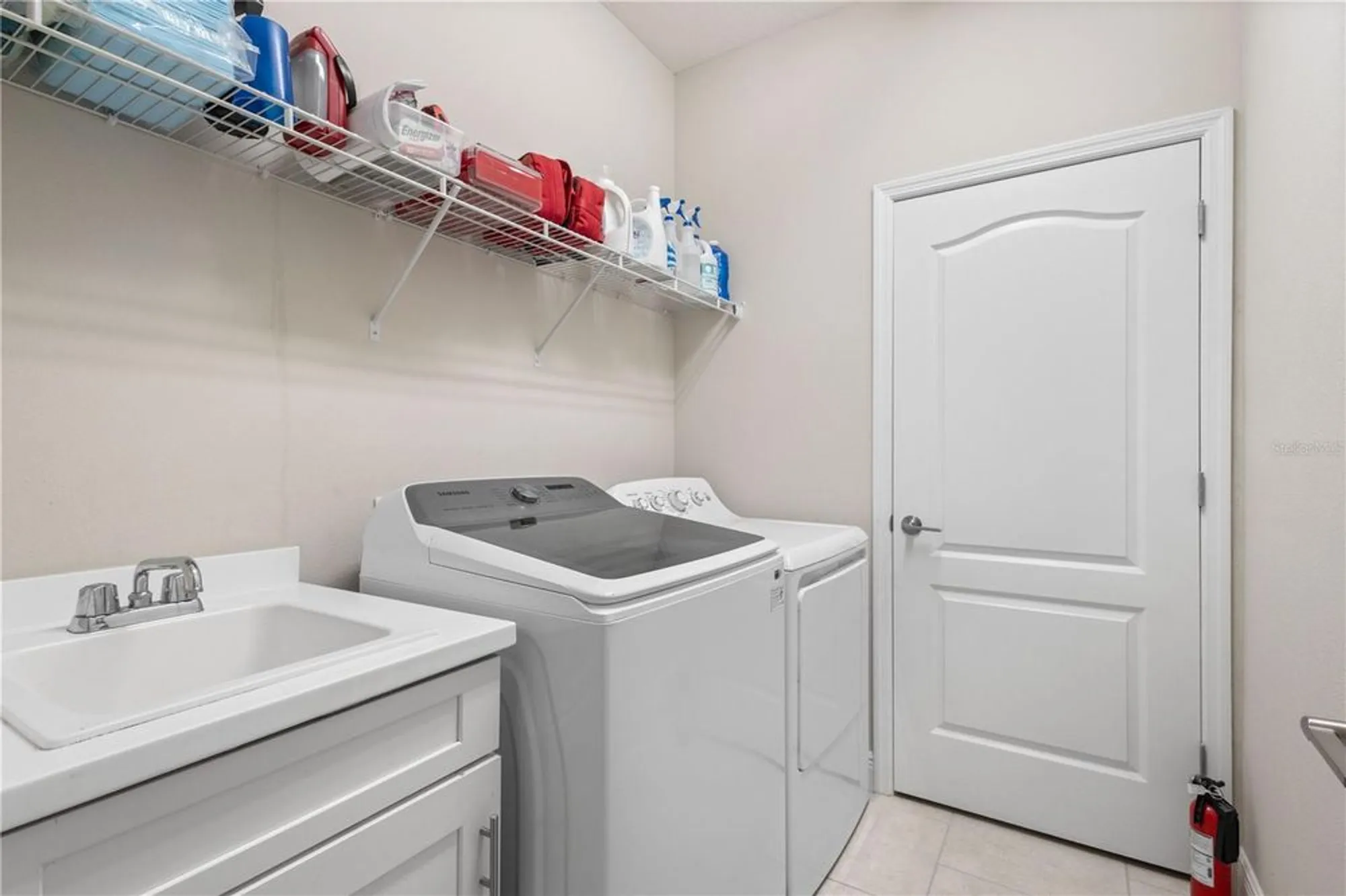 Property Slideshow image 34 of 44 | 12095 stuart dr, Venice, FL, 34293