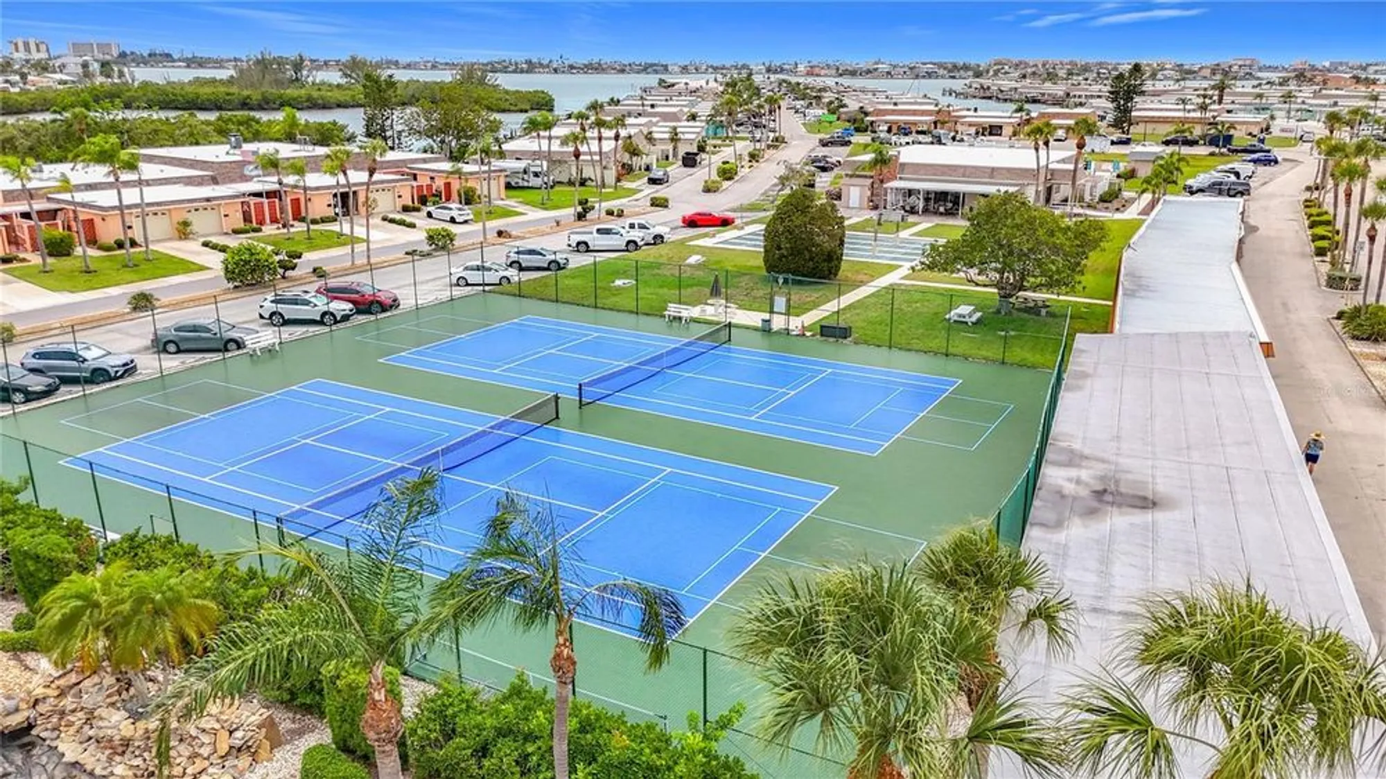 Property Slideshow image 30 of 39 | 1 boca ciega point blvd apt 215, St Petersburg, FL, 33708