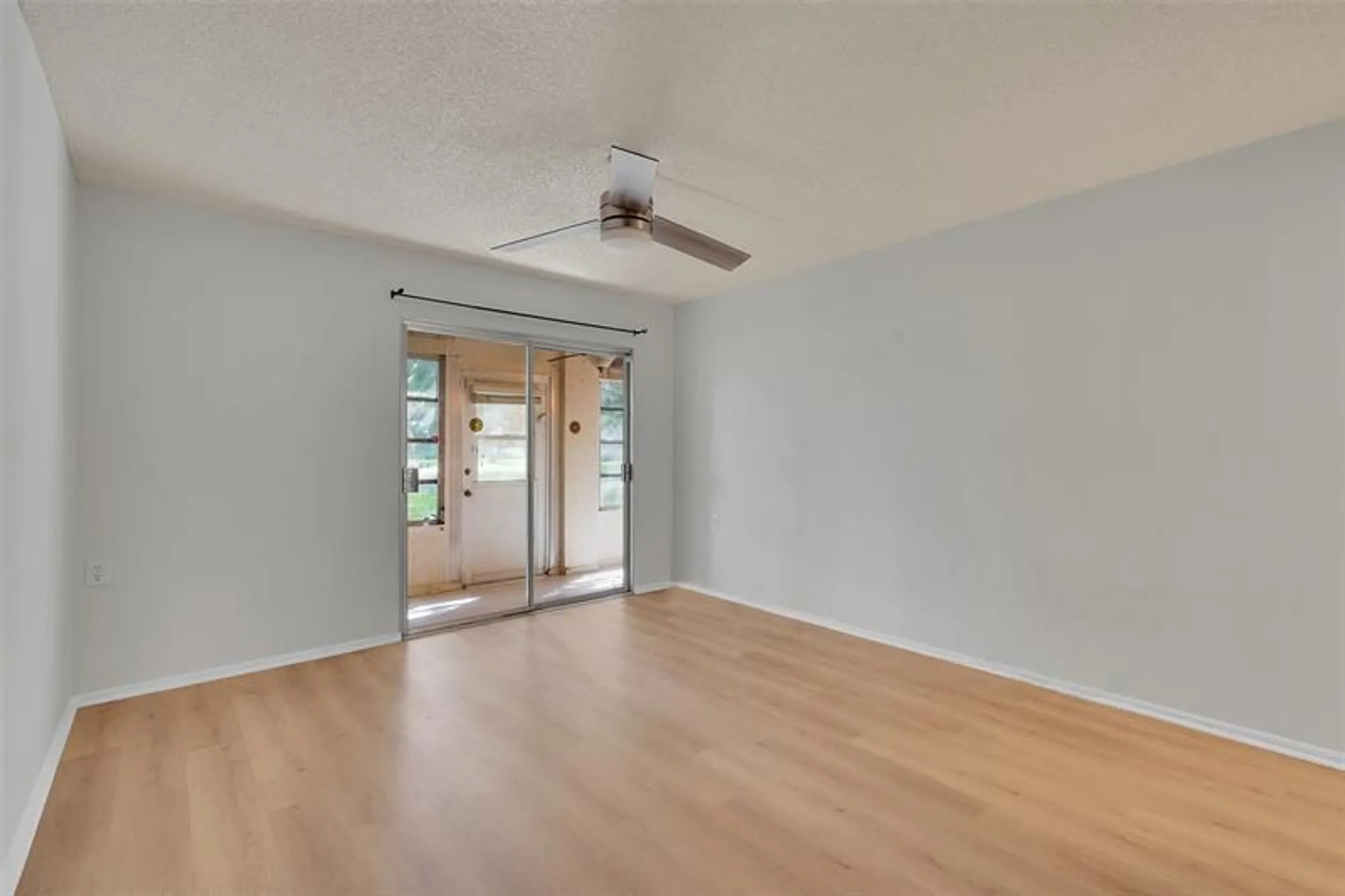 Property Slideshow image 8 of 37 | 2612 nassau bnd d1, Coconut Creek, FL, 33066