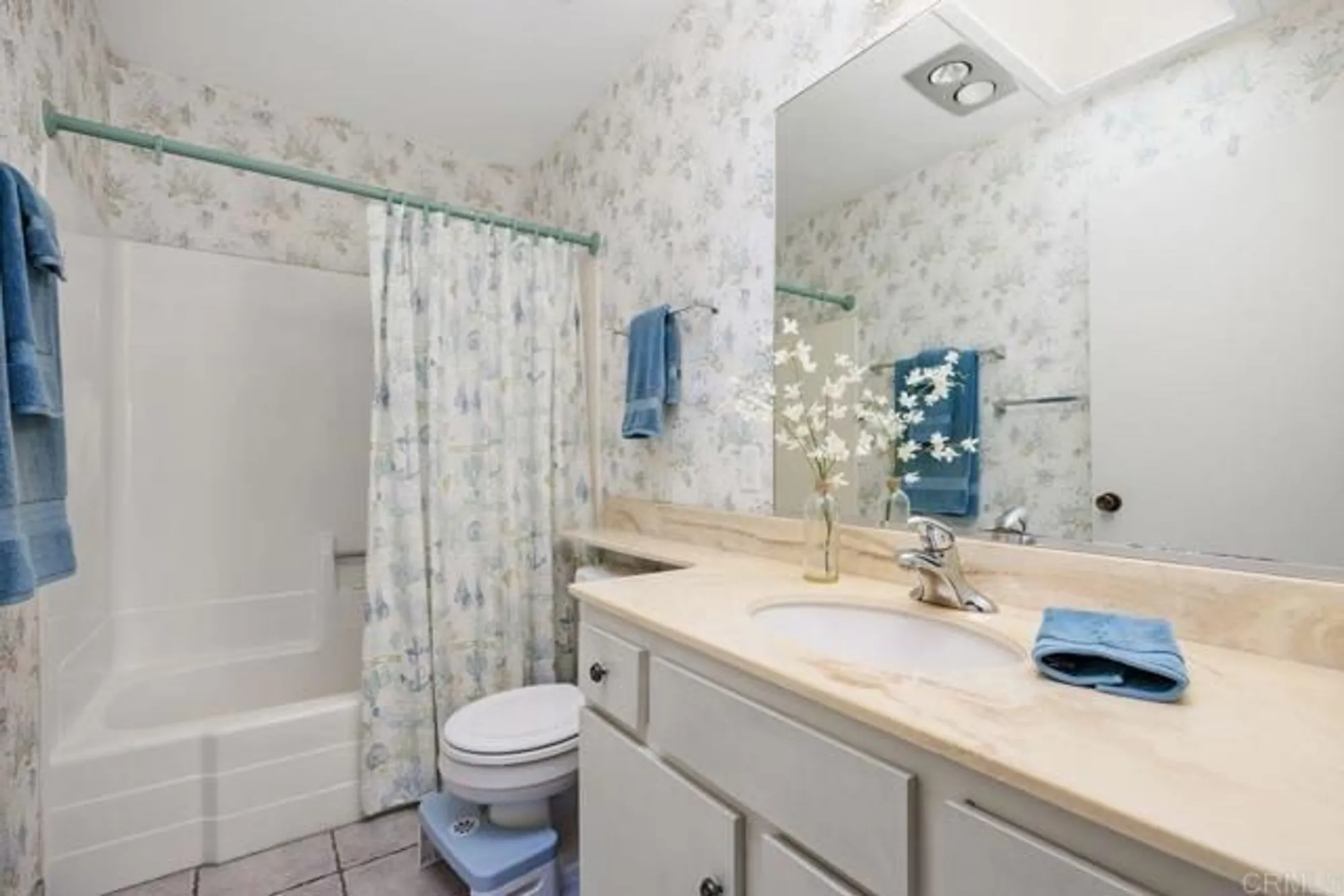 Property Slideshow image 14 of 25 | 4408 shearwater way, Oceanside, CA, 92057