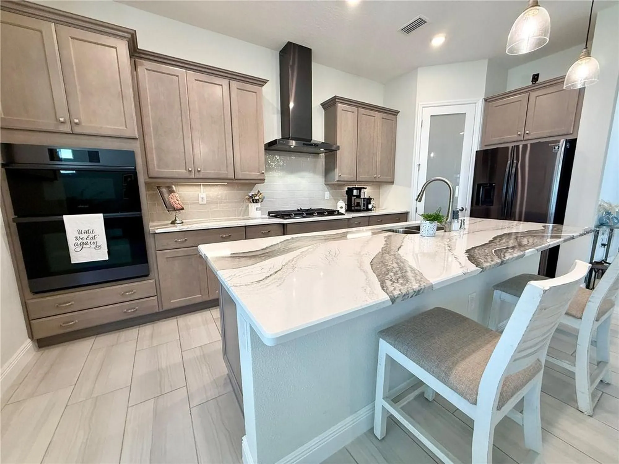 Property Slideshow image 7 of 27 | 8228 bridgeport bay cir, Mount Dora, FL, 32757