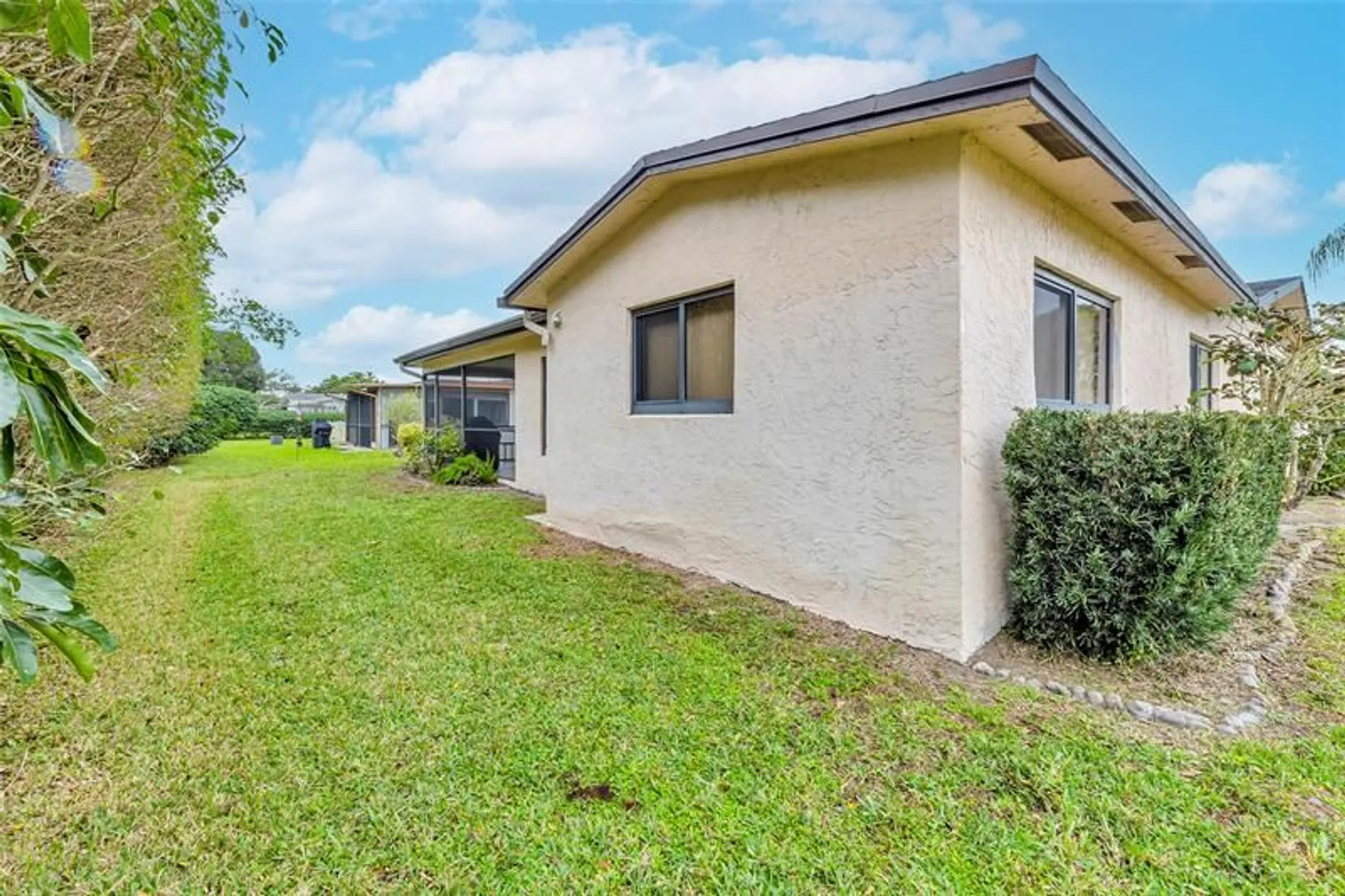 Property Slideshow image 9 of 56 | 6334 whispering wind way, Delray Beach, FL, 33484