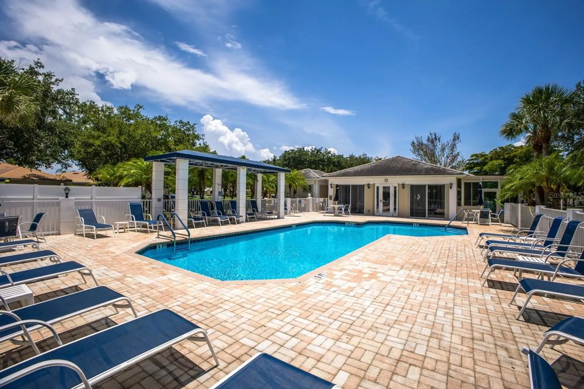 Property Slideshow image 26 of 28 | 915 barclay ct, Venice, FL, 34293