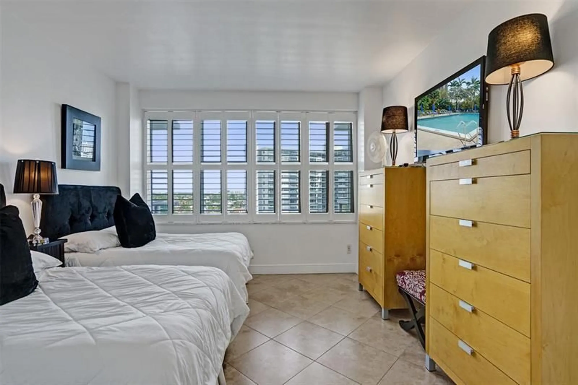 Property Slideshow image 16 of 50 | 3333 ne 34th st 1006, Fort Lauderdale, FL, 33308