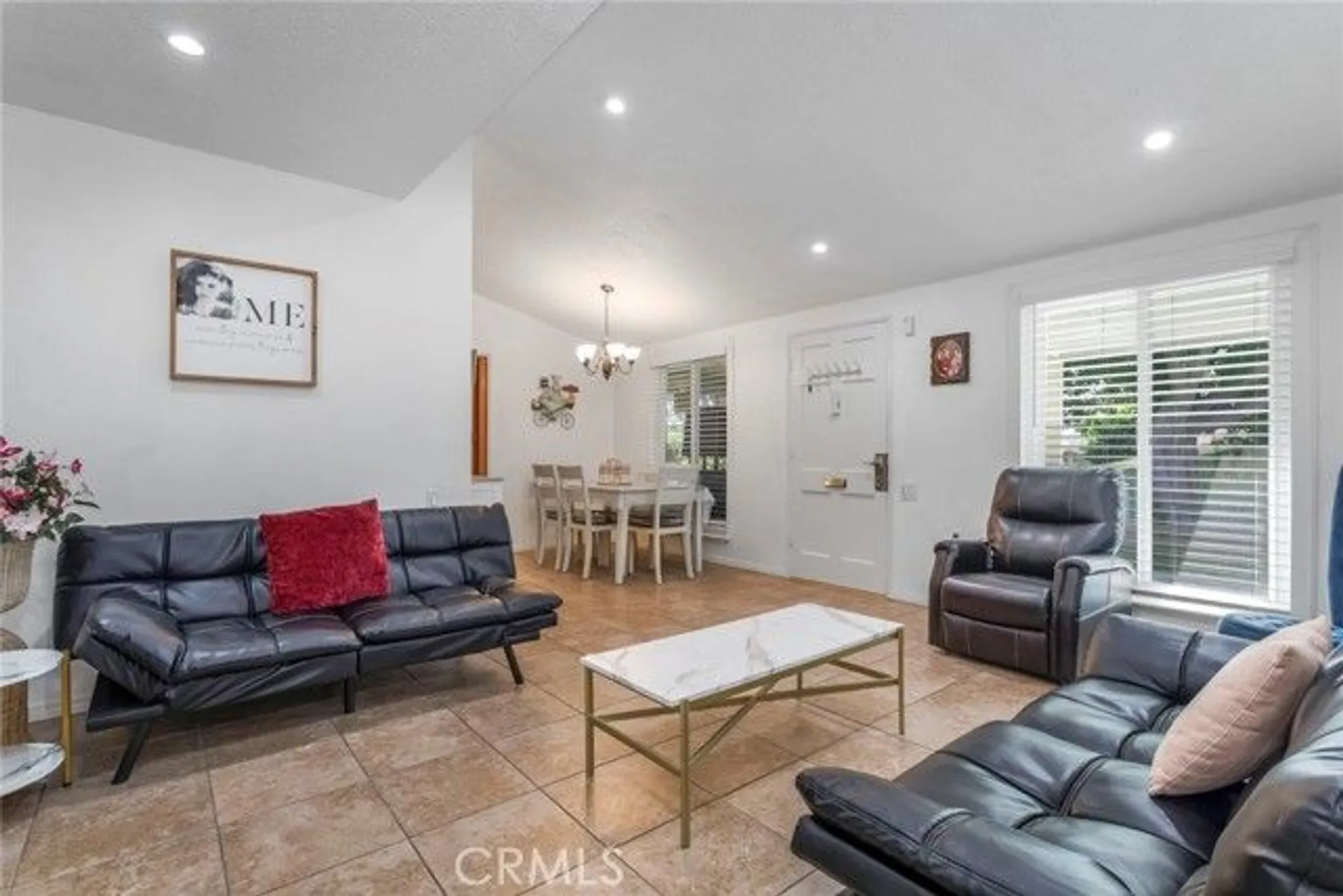 Property Slideshow image 9 of 35 | 19124 avenue of the oaks a, Newhall, CA, 91321