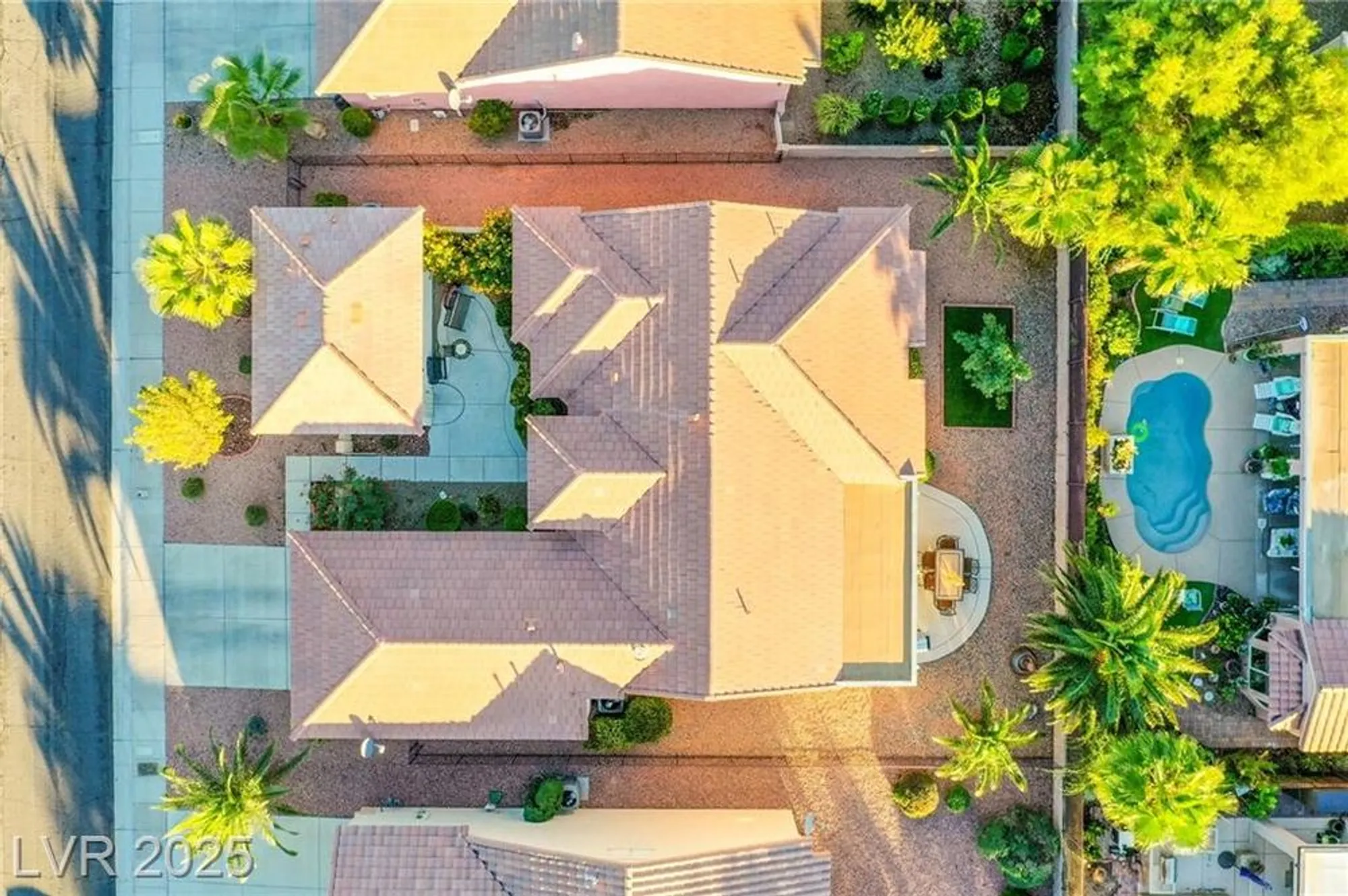 Property Slideshow image 30 of 31 | 2581 evansville ave, Henderson, NV, 89052