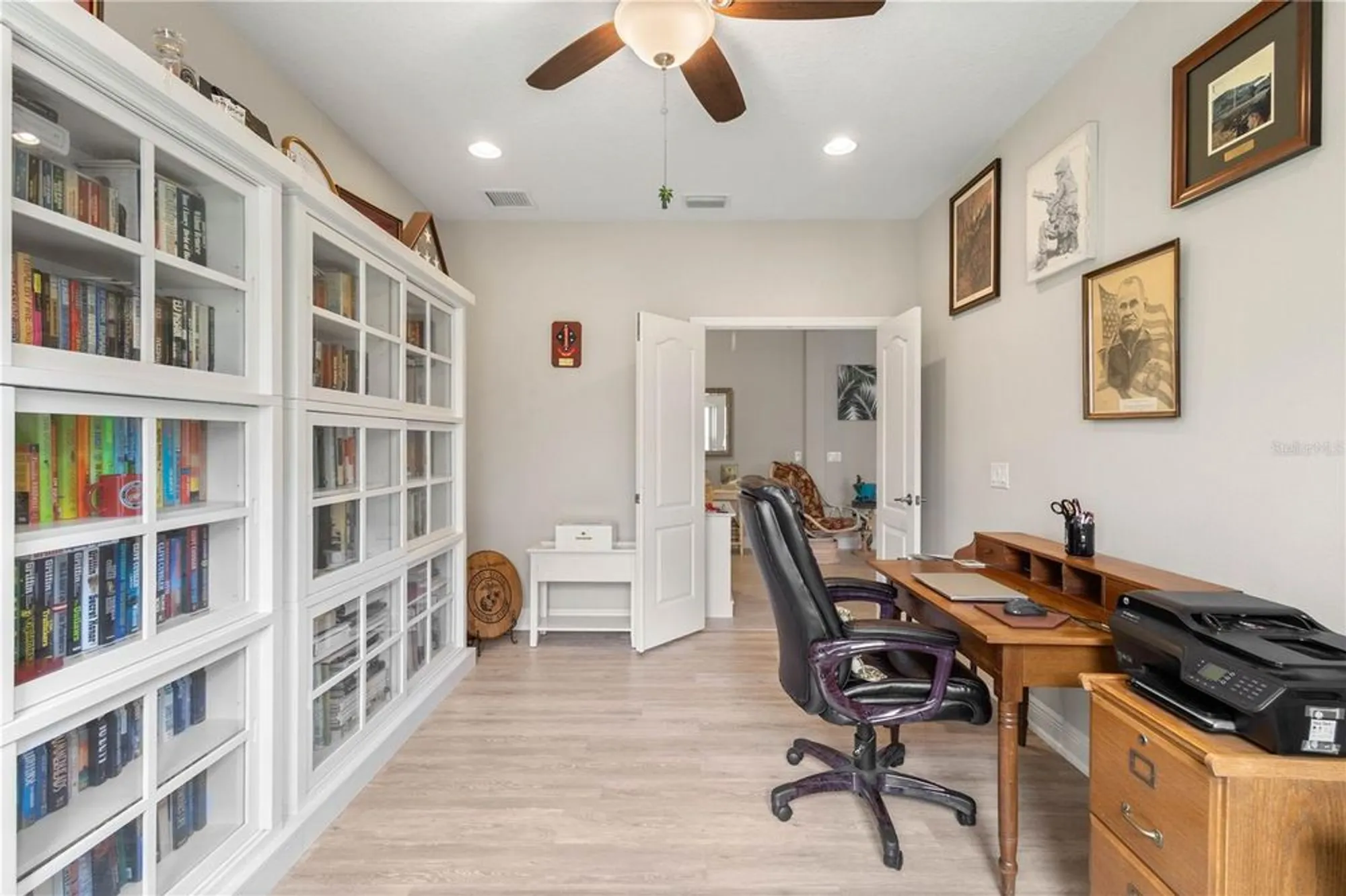 Property Slideshow image 29 of 44 | 12095 stuart dr, Venice, FL, 34293