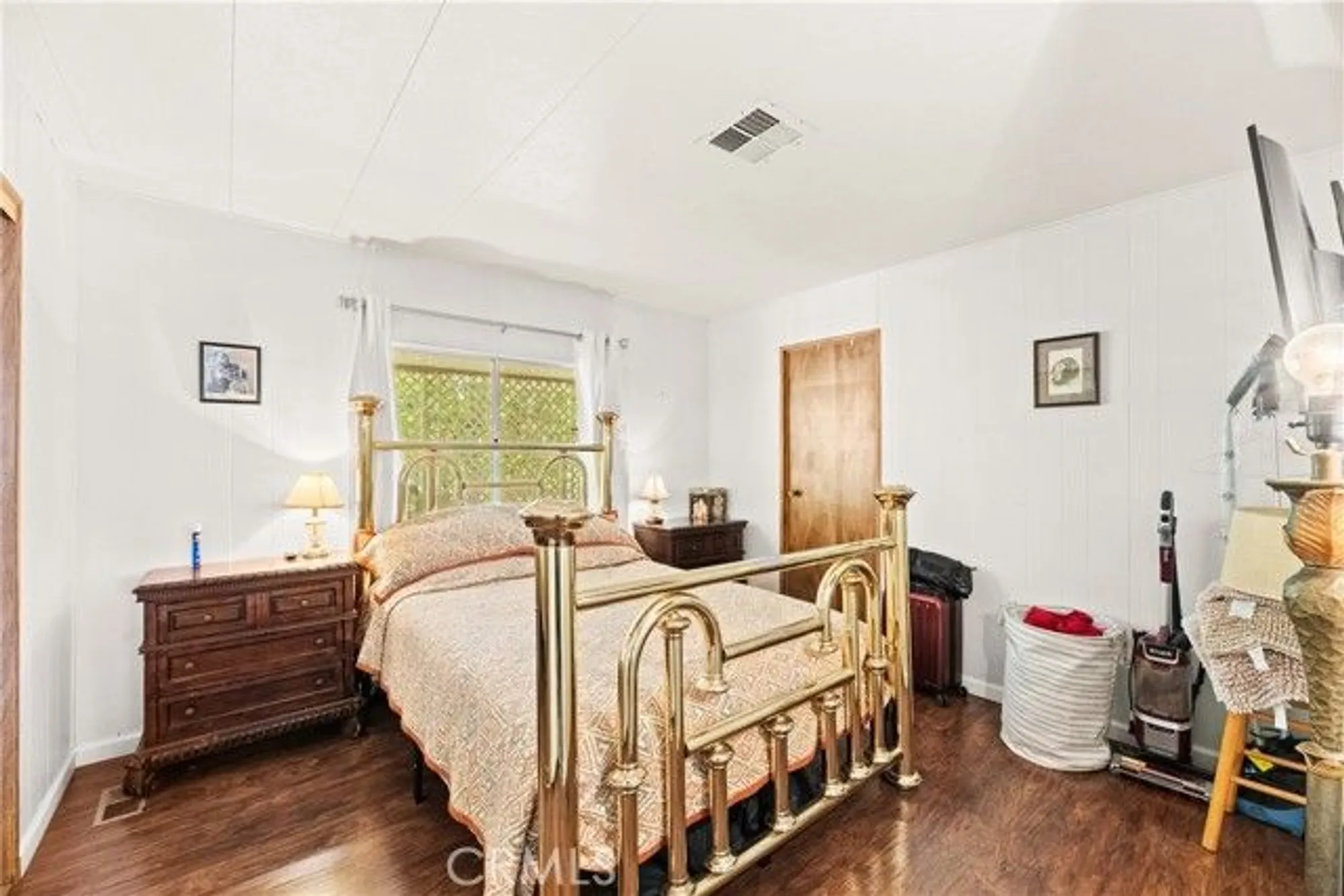 Property Slideshow image 38 of 60 | 2964 silver oak way, Hemet, CA, 92545