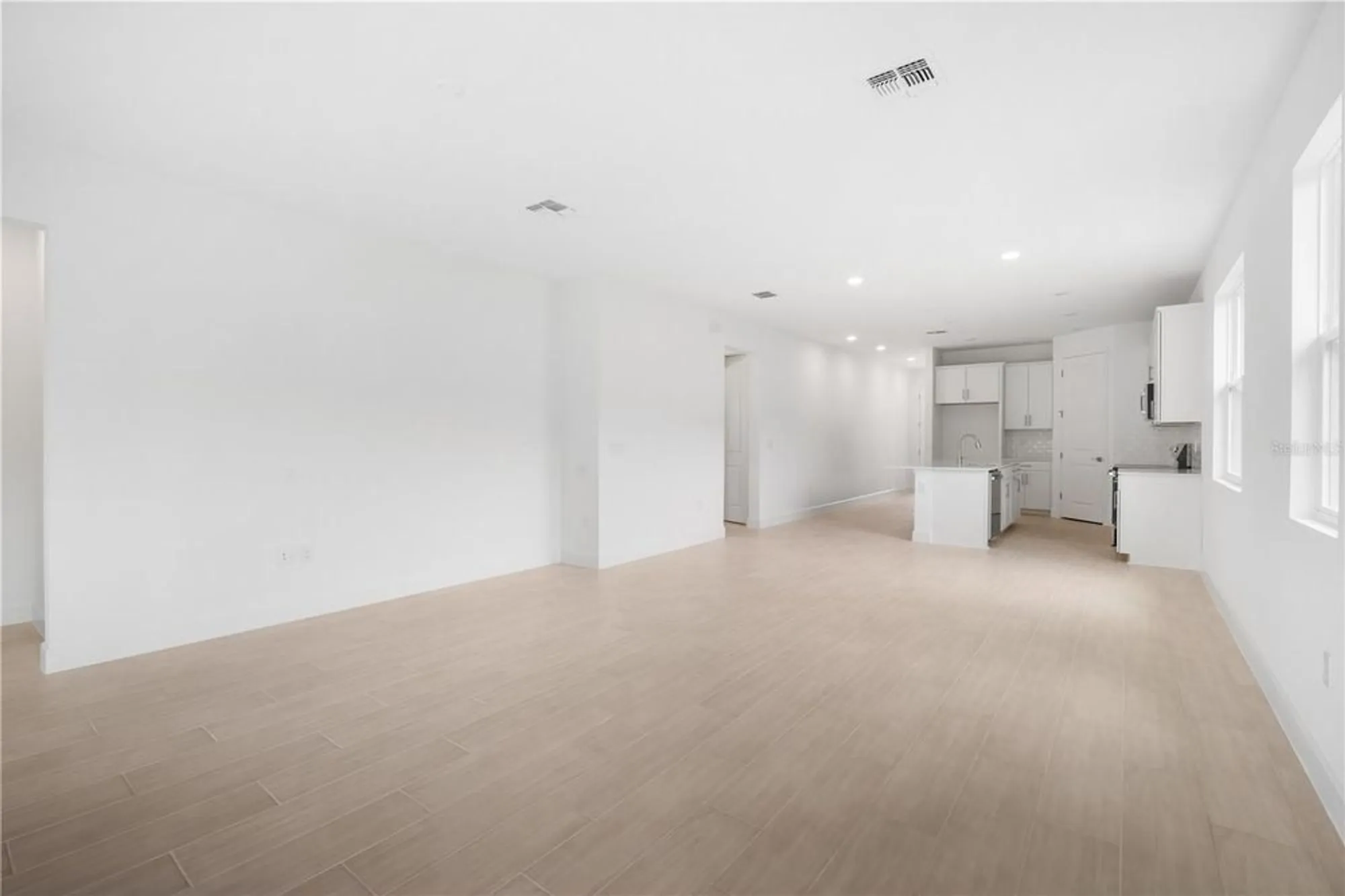 Property Slideshow image 16 of 46 | 9229 players dr, Weeki Wachee, FL, 34613