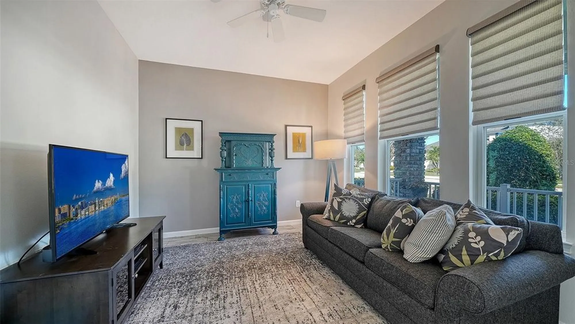 Property Slideshow image 7 of 51 | 11211 spring gate trl, Lakewood Ranch, FL, 34211