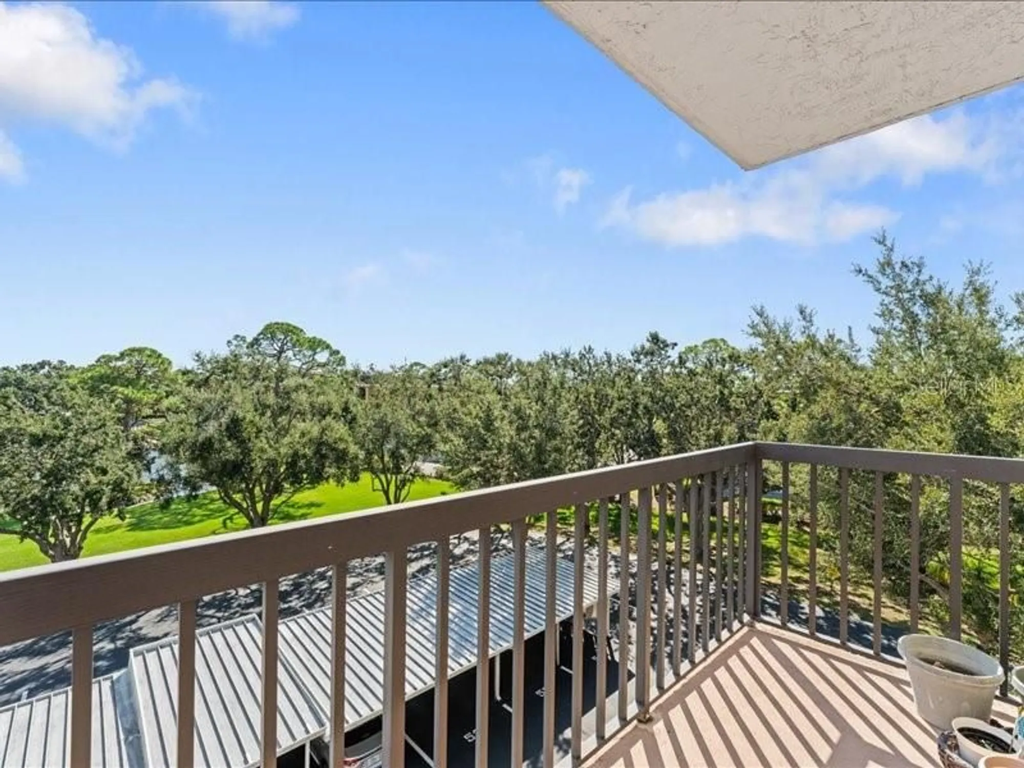 Property Slideshow image 17 of 47 | 8186 terrace garden dr n unit 401, Saint Petersburg, FL, 33709