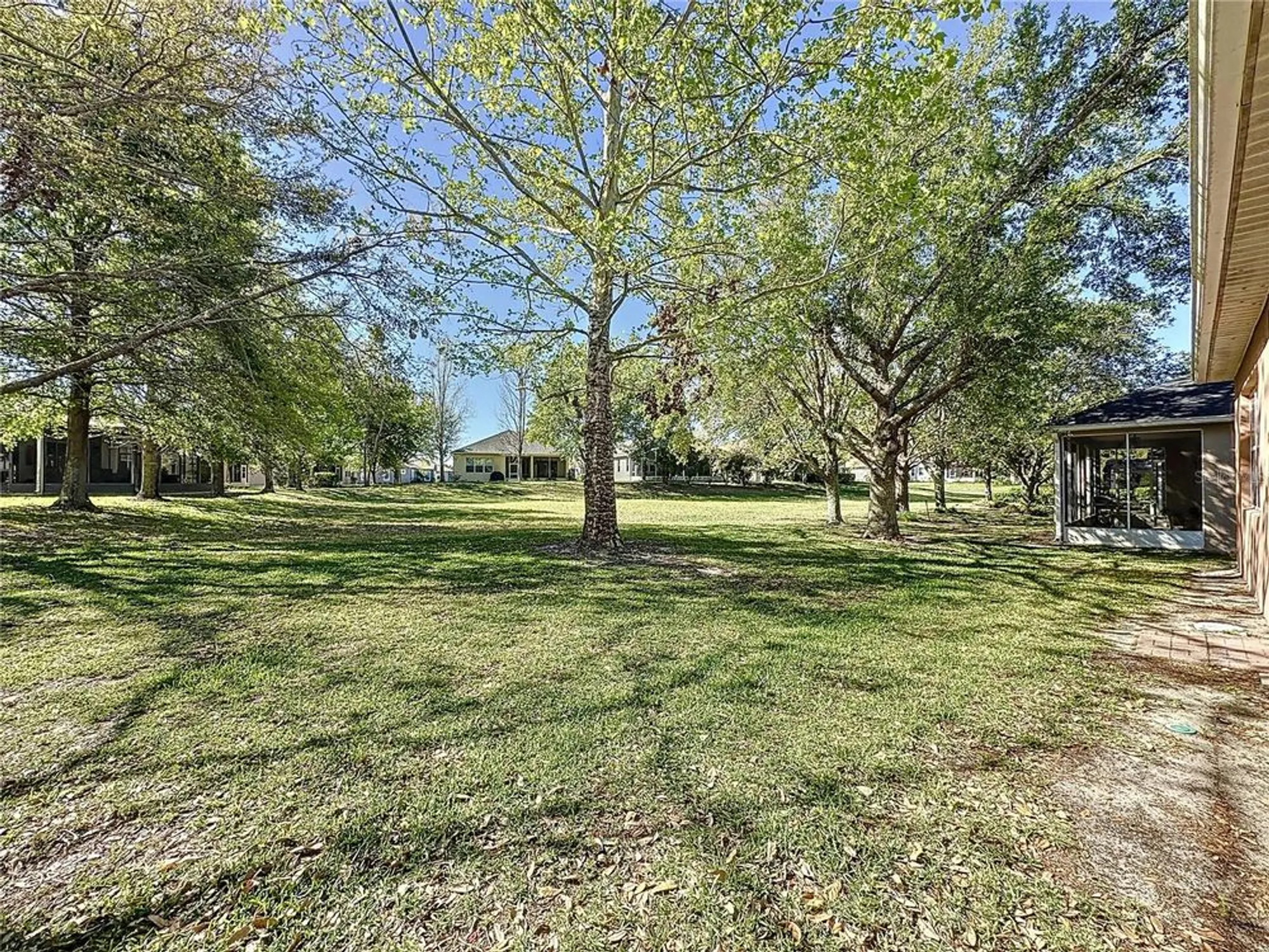 Property Slideshow image 31 of 51 | 120 crepe myrtle dr, Groveland, FL, 34736