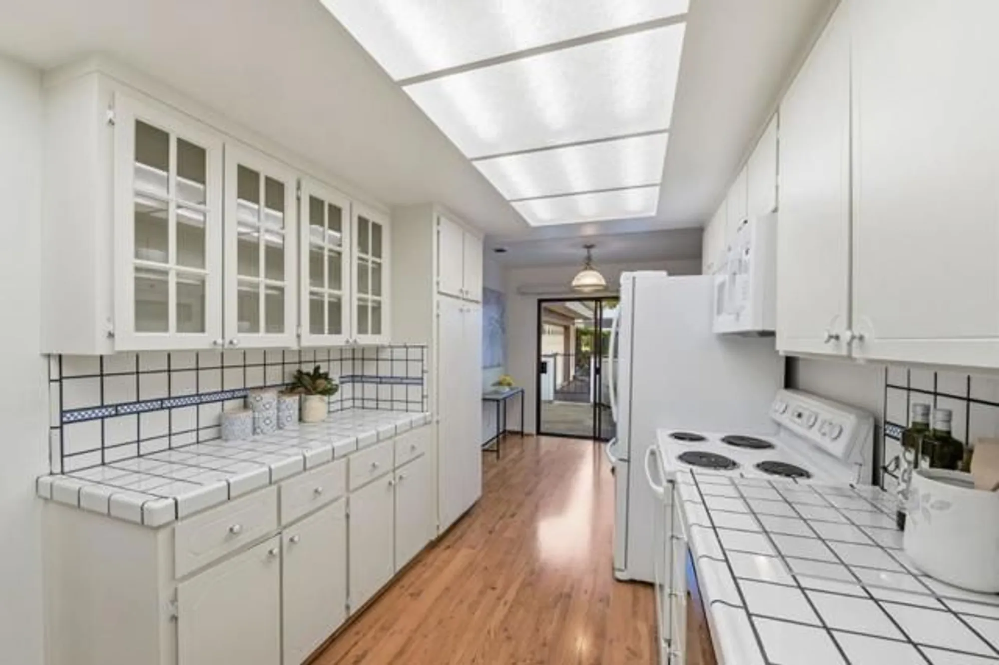 Property Slideshow image 13 of 38 | 6098 montgomery ct, San Jose, CA, 95135