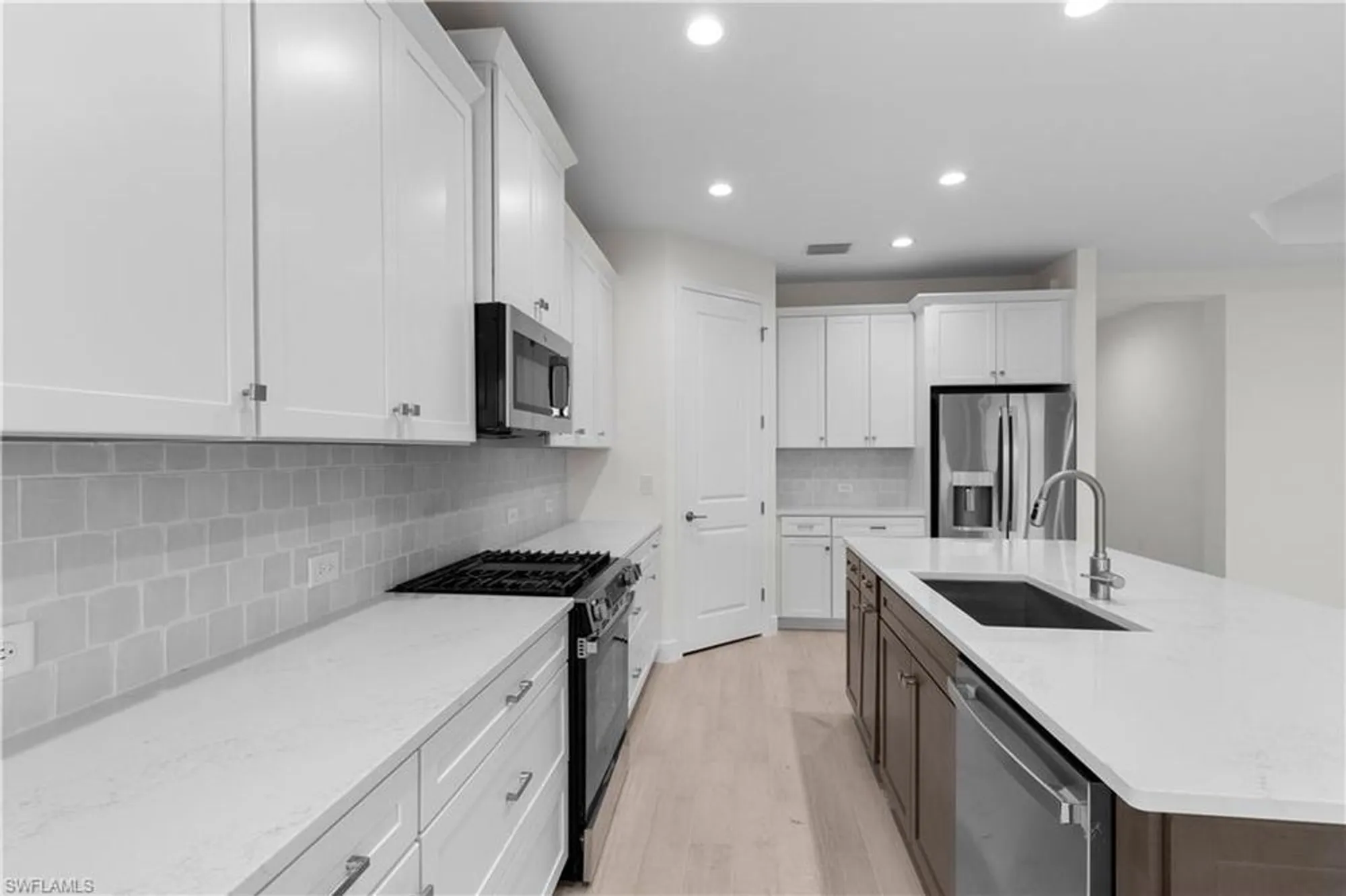 Property Slideshow image 15 of 33 | 13617 heritage preserve dr, Fort Myers, FL, 33905