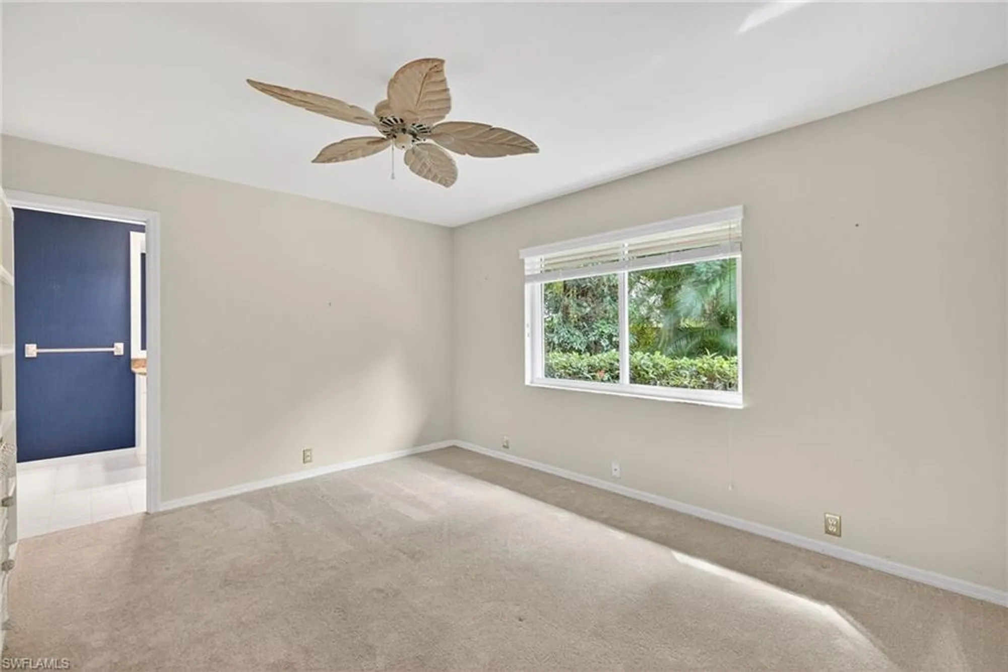 Property Slideshow image 19 of 44 | 3821 woodlake dr, Bonita Springs, FL, 34134