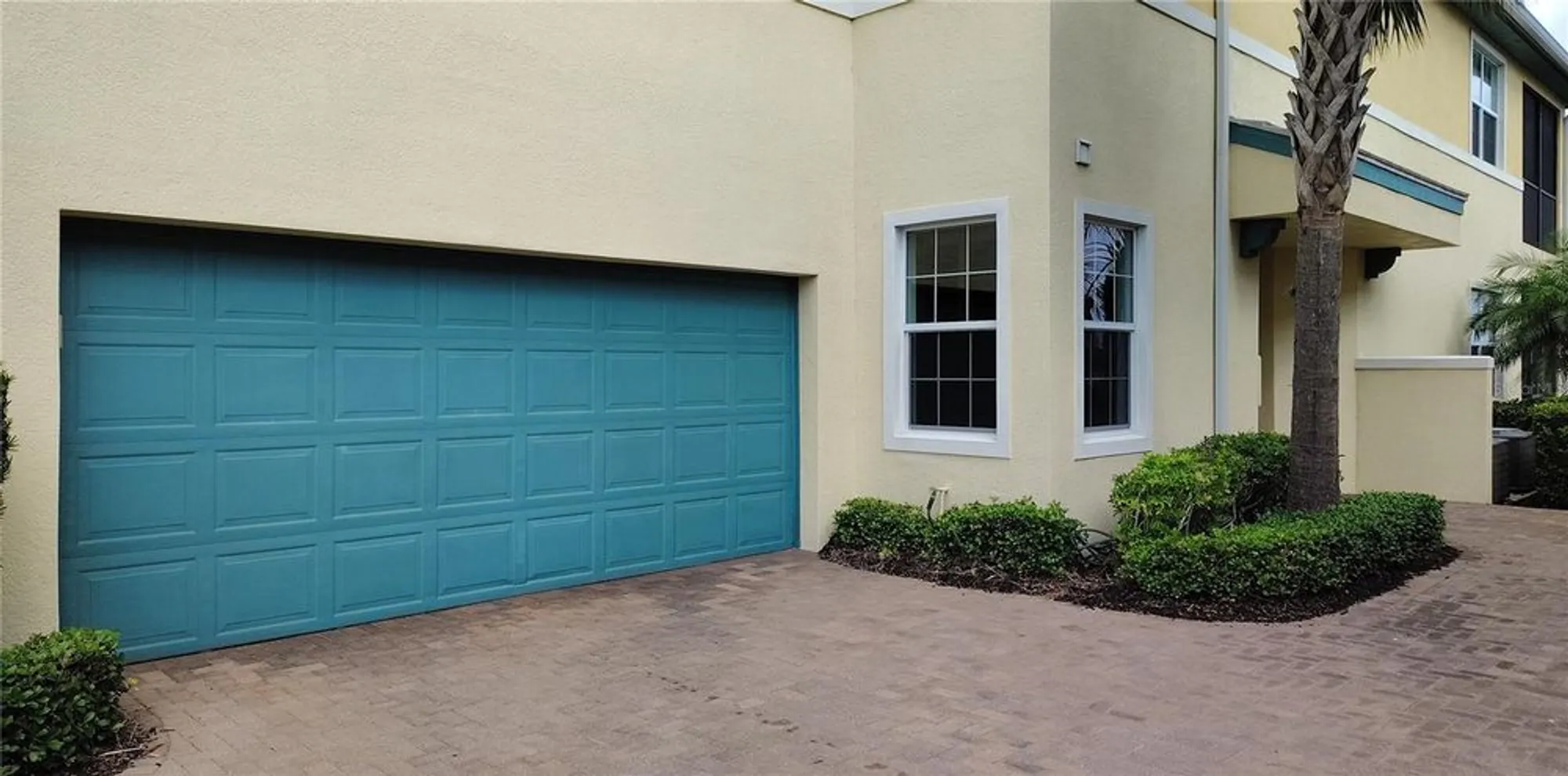 Property Slideshow image 9 of 84 | 1264 riverscape st b, Bradenton, FL, 34208